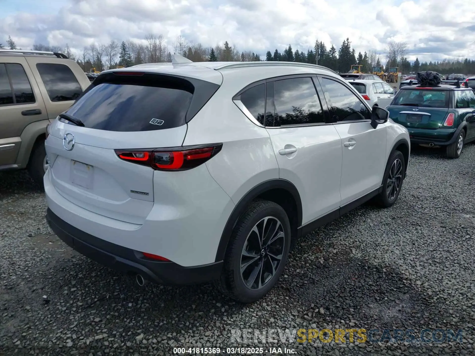 4 fotografías del automóvil dañado JM3KFBEM3P0236481 MAZDA CX-5 2023