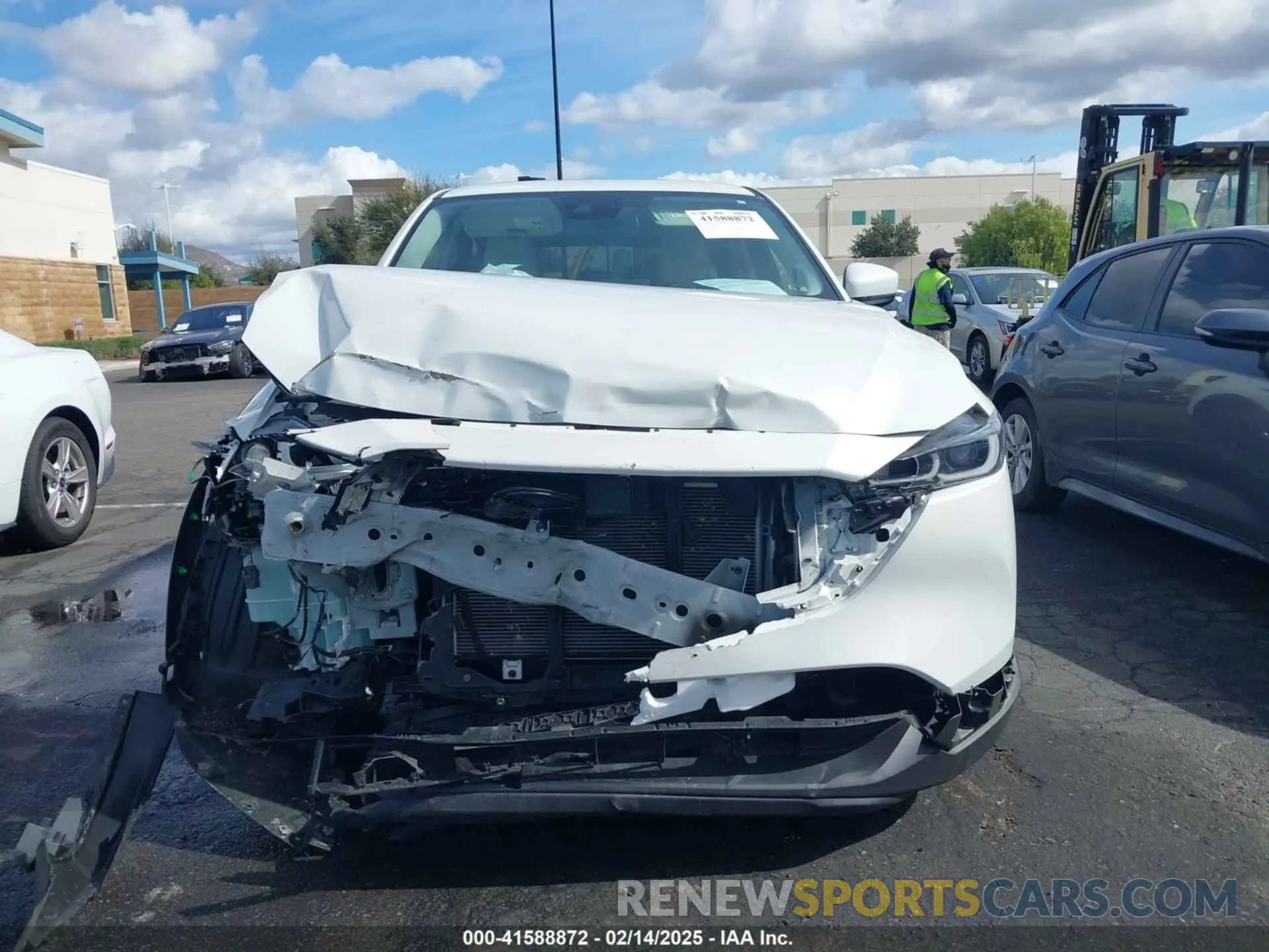 12 fotografías del automóvil dañado JM3KFBEM4P0112803 MAZDA CX-5 2023