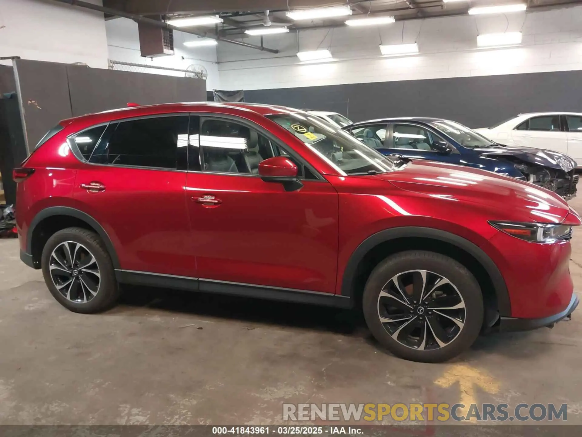 14 fotografías del automóvil dañado JM3KFBEM5P0164568 MAZDA CX-5 2023