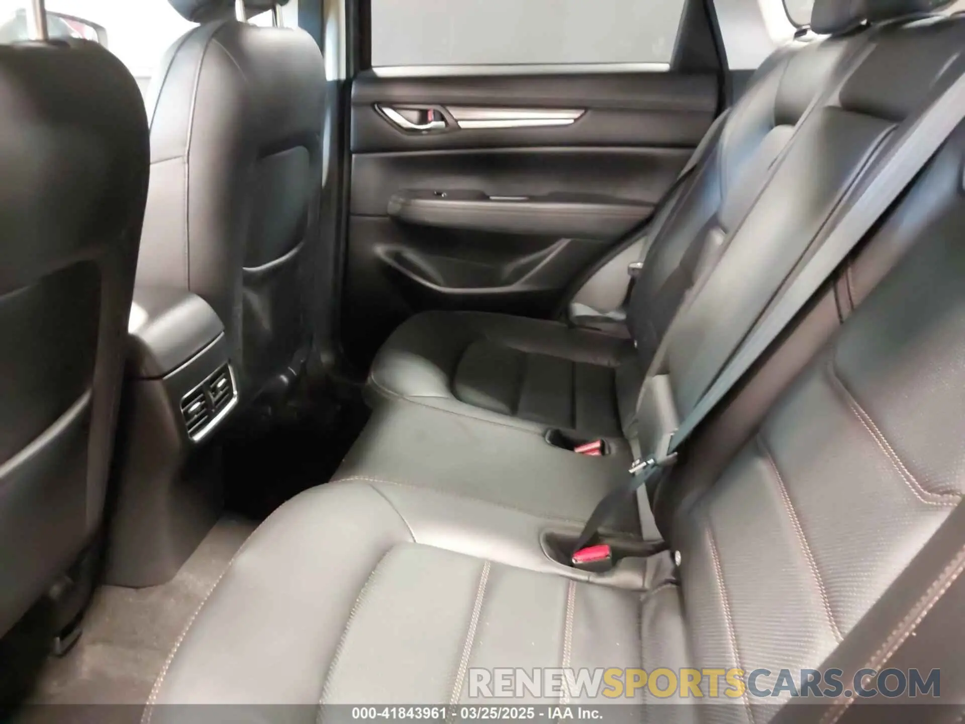 8 fotografías del automóvil dañado JM3KFBEM5P0164568 MAZDA CX-5 2023