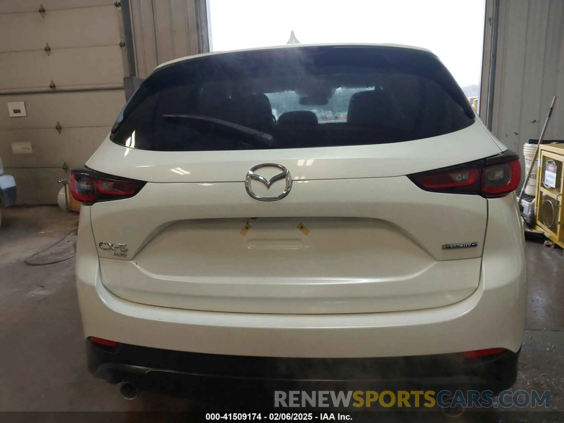 16 fotografías del automóvil dañado JM3KFBEM5P0258952 MAZDA CX-5 2023