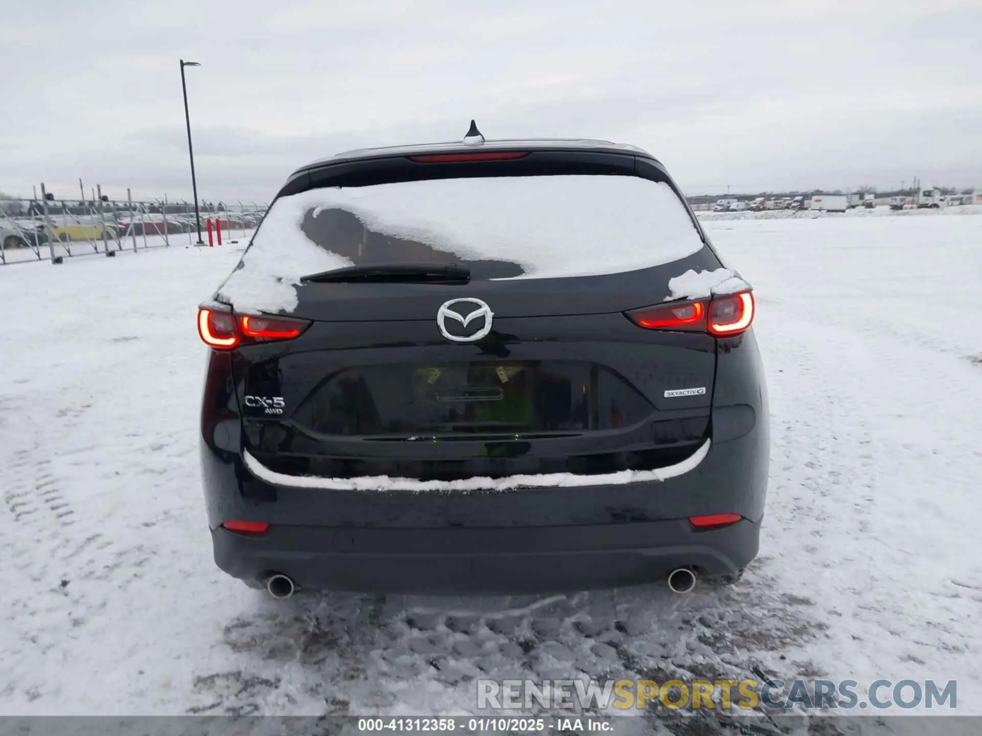 17 fotografías del automóvil dañado JM3KFBEM6P0172890 MAZDA CX-5 2023
