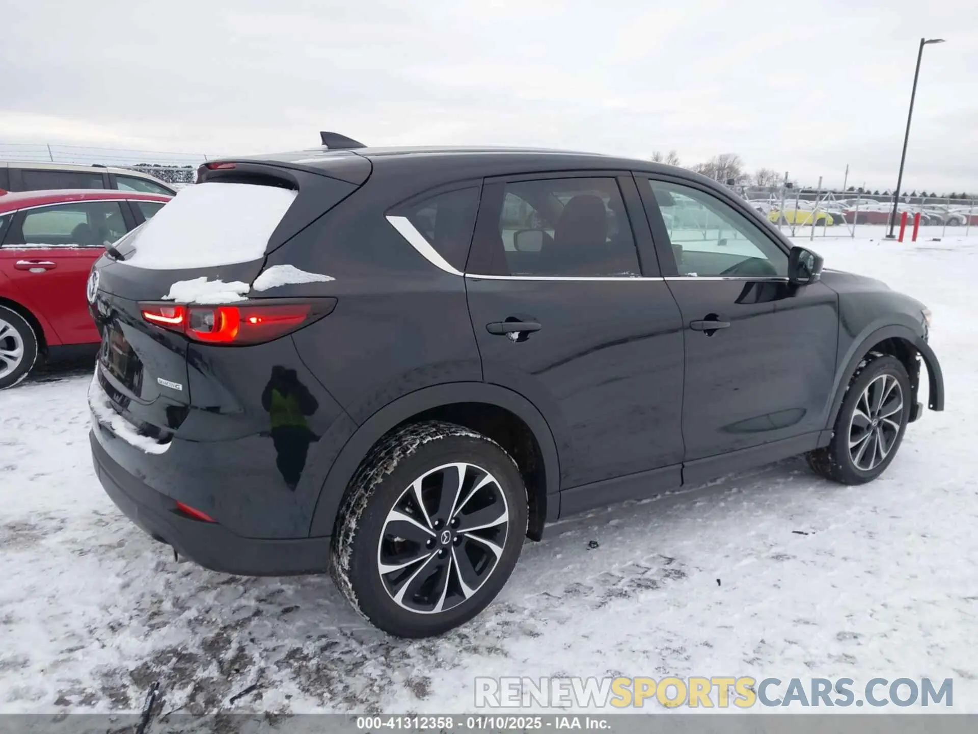 4 fotografías del automóvil dañado JM3KFBEM6P0172890 MAZDA CX-5 2023