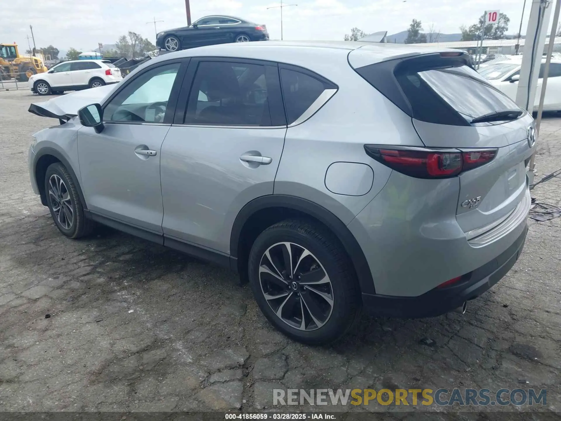 3 fotografías del automóvil dañado JM3KFBEM7P0192307 MAZDA CX-5 2023