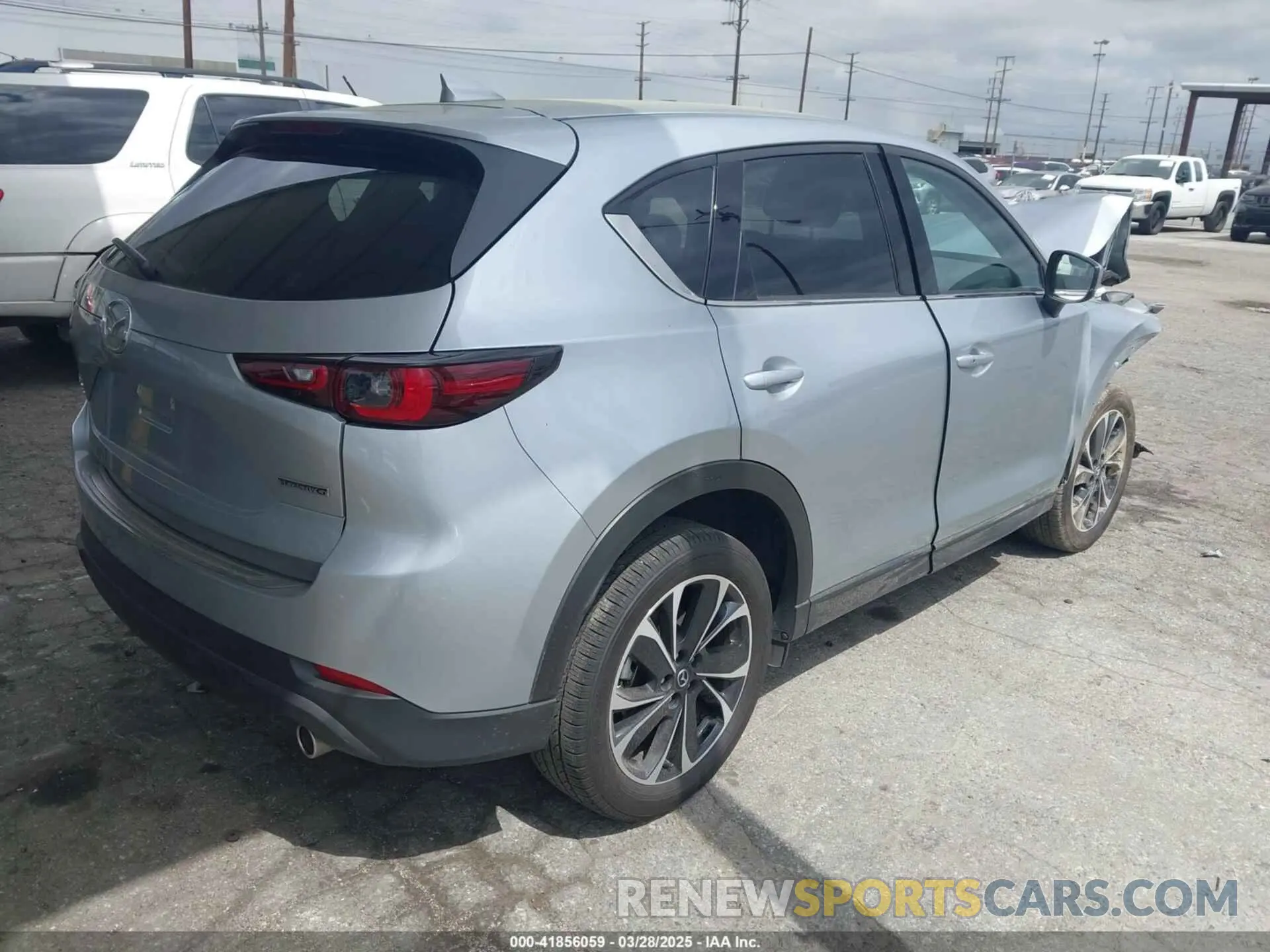4 fotografías del automóvil dañado JM3KFBEM7P0192307 MAZDA CX-5 2023