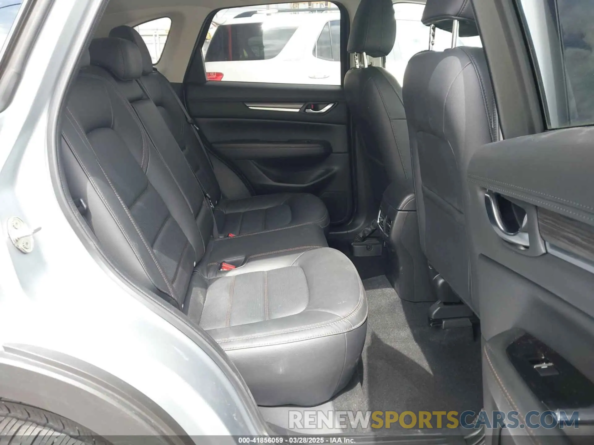8 fotografías del automóvil dañado JM3KFBEM7P0192307 MAZDA CX-5 2023