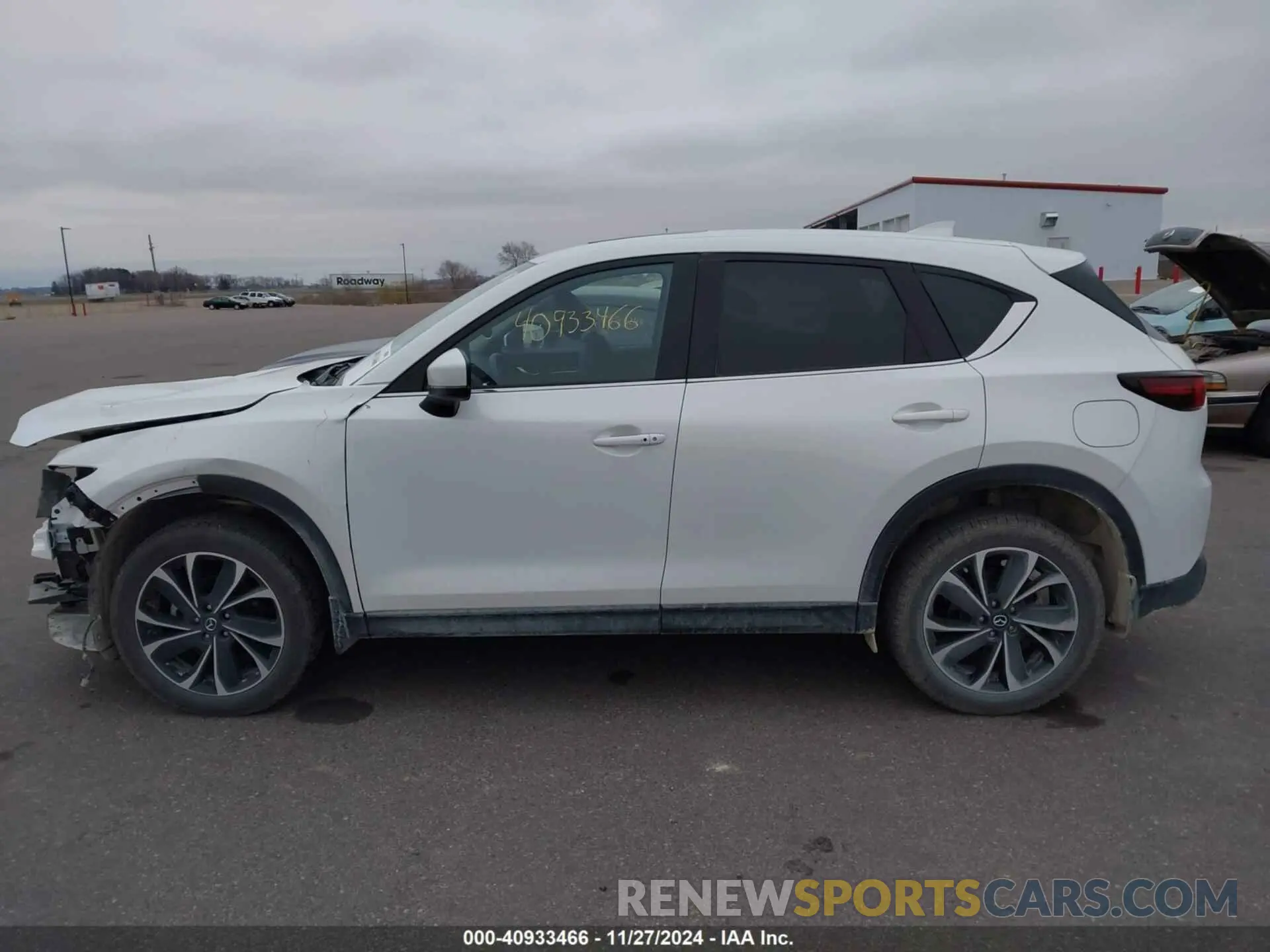 14 fotografías del automóvil dañado JM3KFBEM8P0172177 MAZDA CX-5 2023