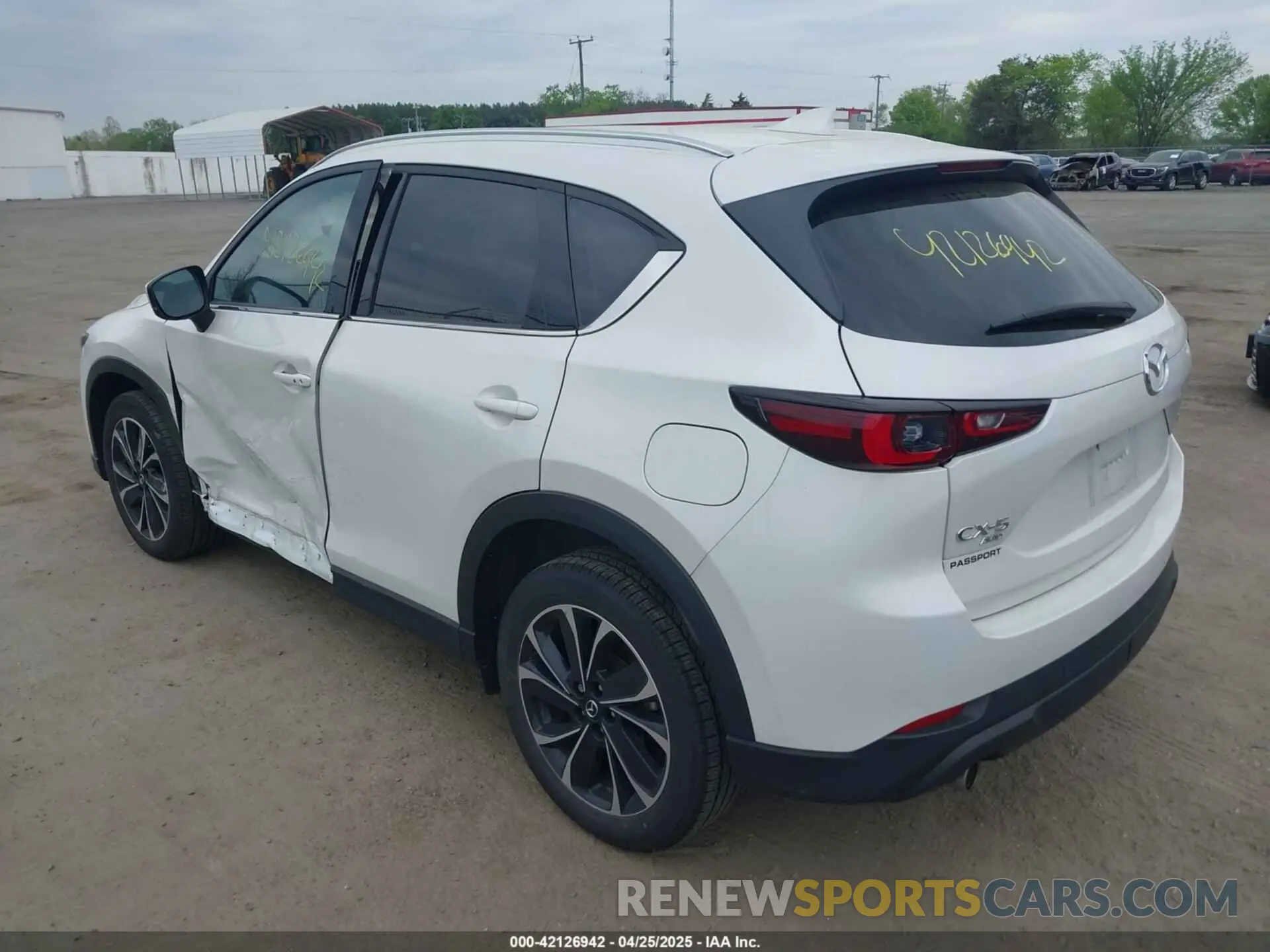 3 fotografías del automóvil dañado JM3KFBEMXP0280221 MAZDA CX-5 2023