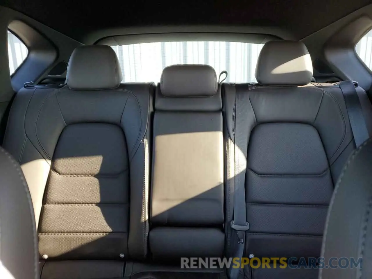 10 fotografías del automóvil dañado JM3KFBEY1P0229032 MAZDA CX-5 2023
