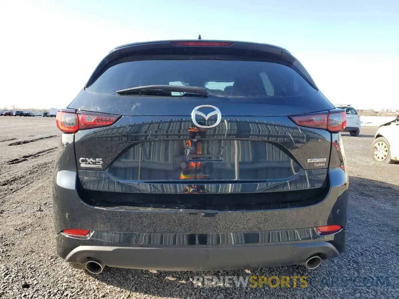 6 fotografías del automóvil dañado JM3KFBEY1P0229032 MAZDA CX-5 2023
