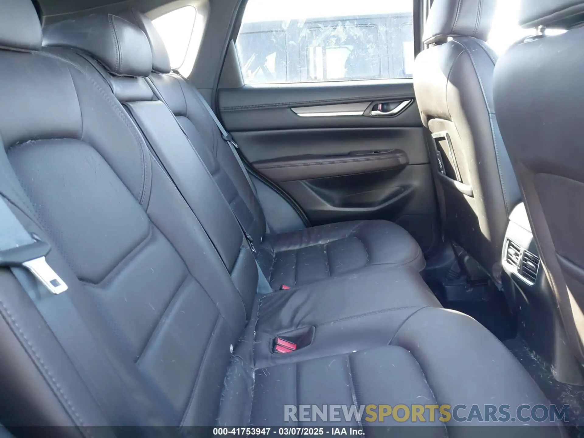 8 fotografías del automóvil dañado JM3KFBXY2P0128644 MAZDA CX-5 2023