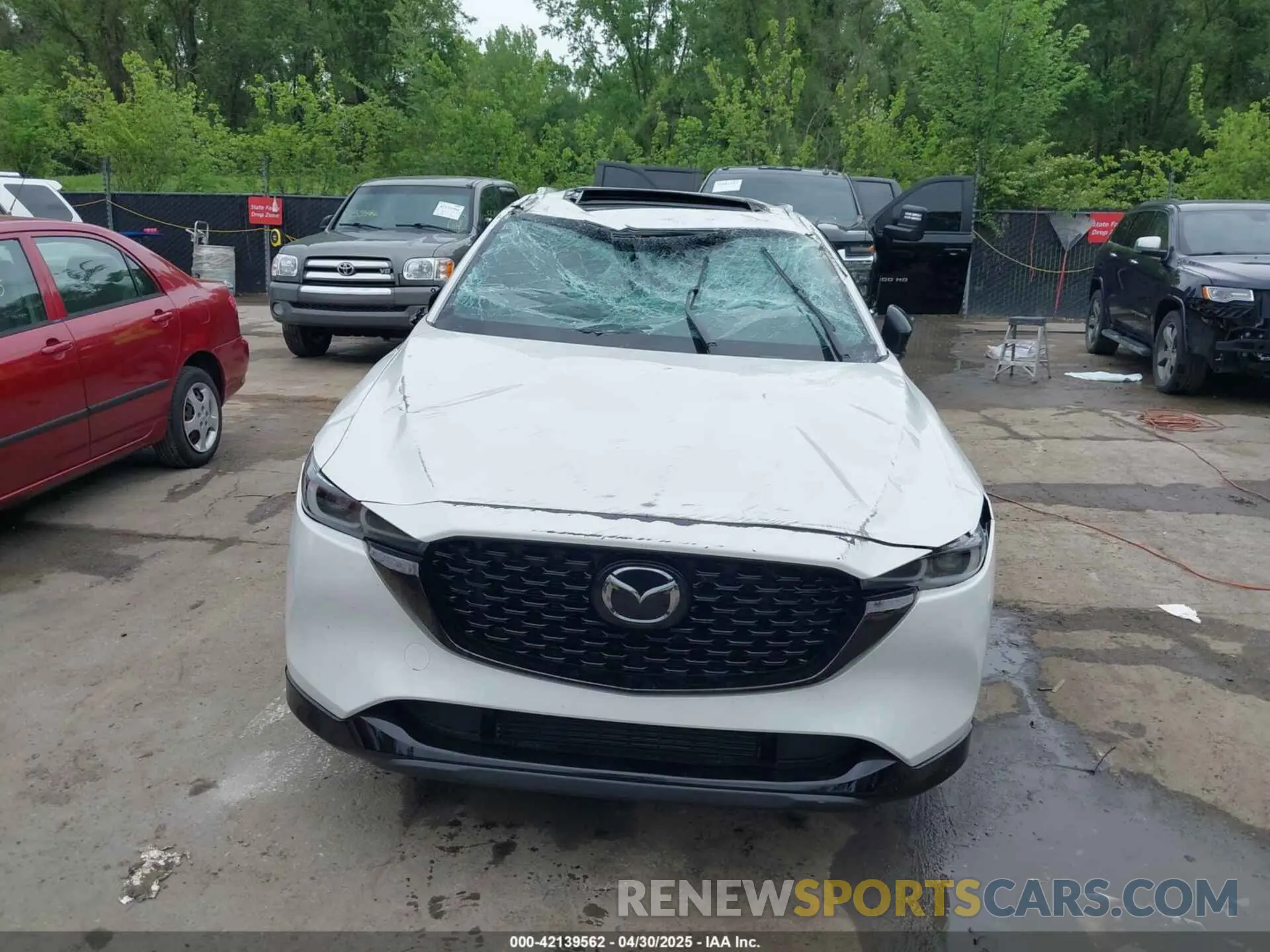 6 fotografías del automóvil dañado JM3KFBAY1R0393910 MAZDA CX-5 2024