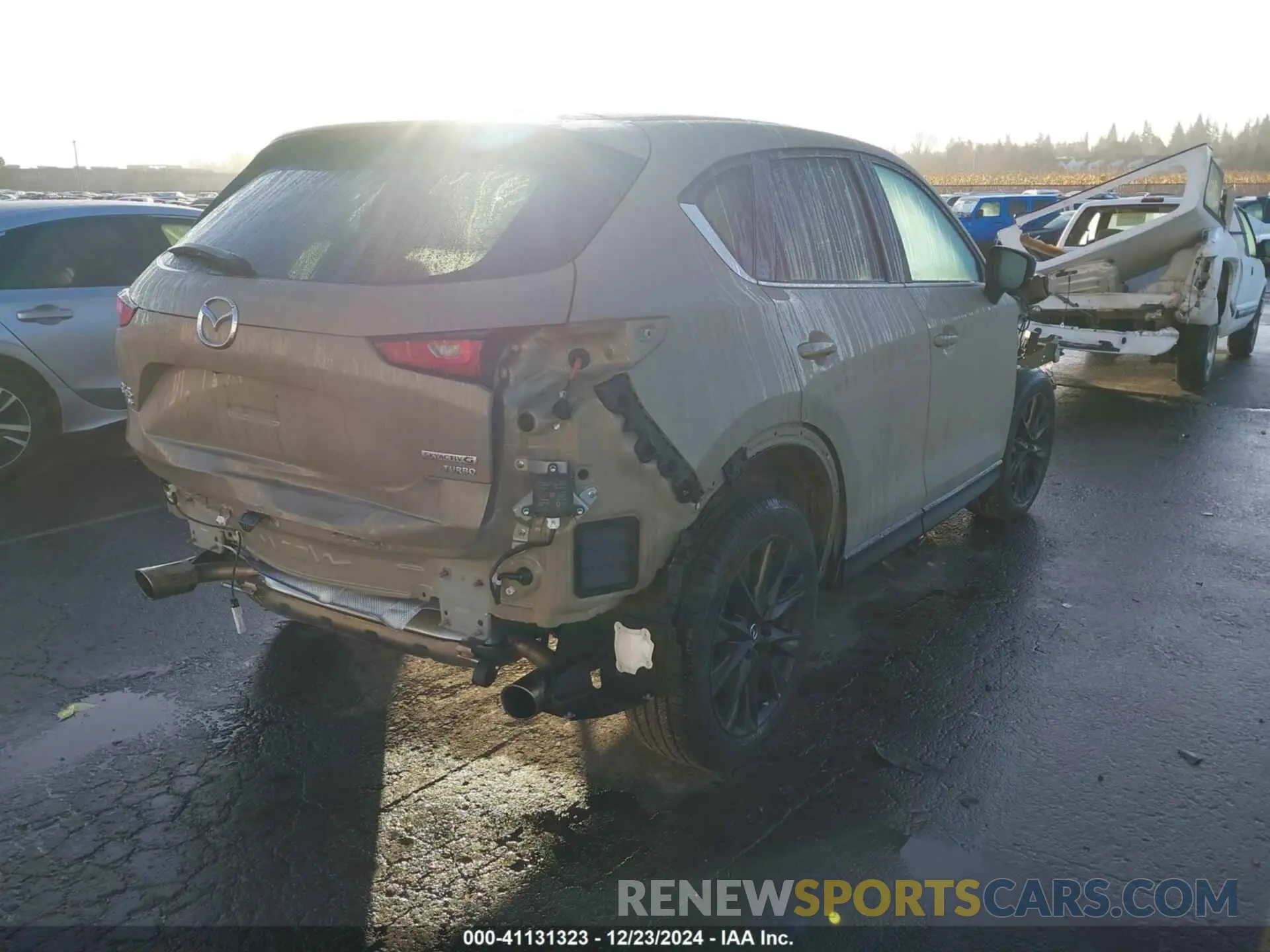 4 fotografías del automóvil dañado JM3KFBAY6R0423158 MAZDA CX-5 2024