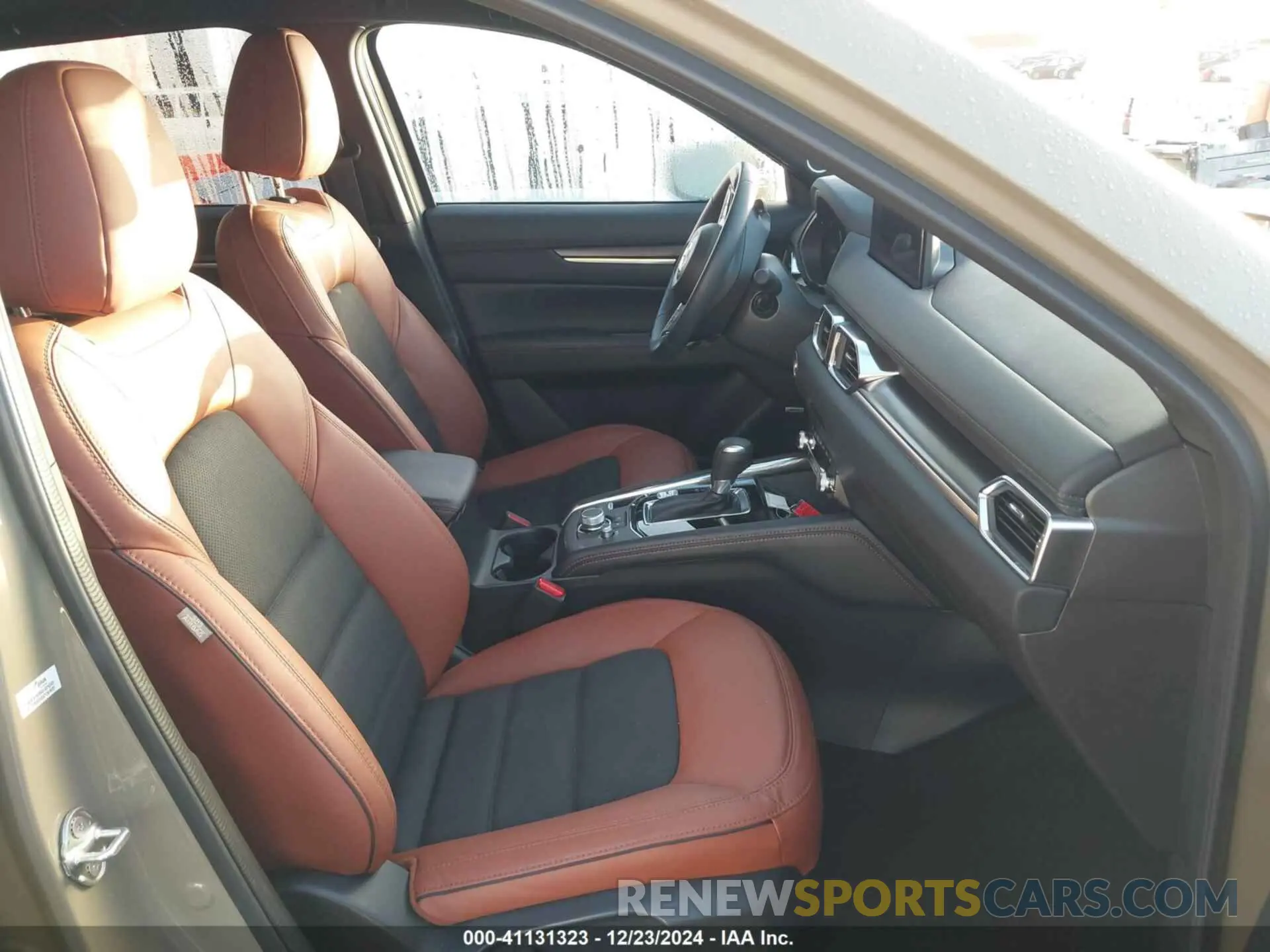 5 fotografías del automóvil dañado JM3KFBAY6R0423158 MAZDA CX-5 2024
