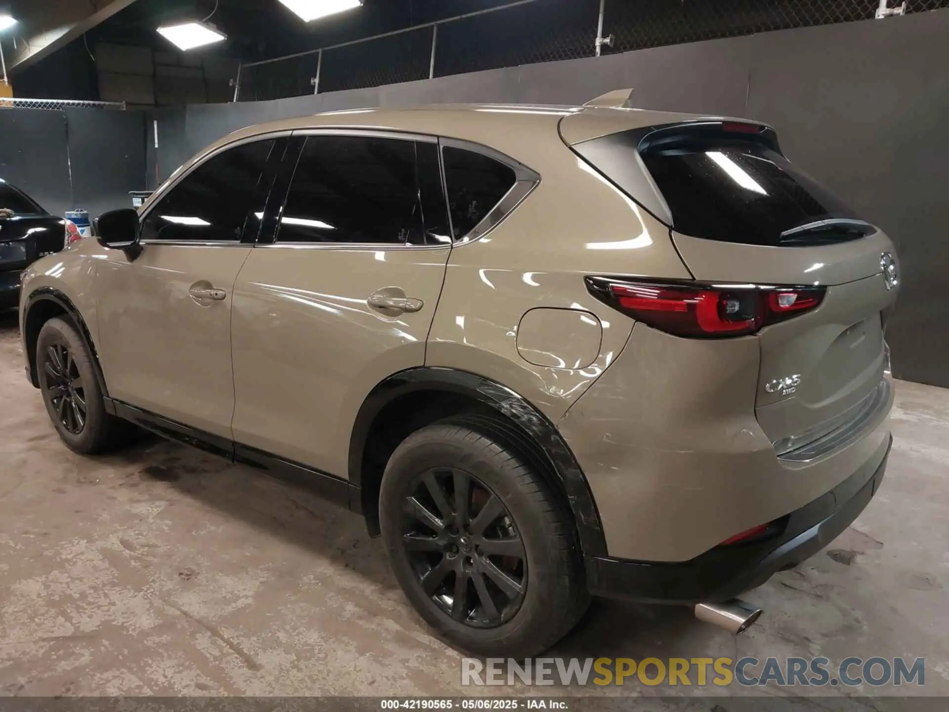 18 fotografías del automóvil dañado JM3KFBAY9R0424756 MAZDA CX-5 2024