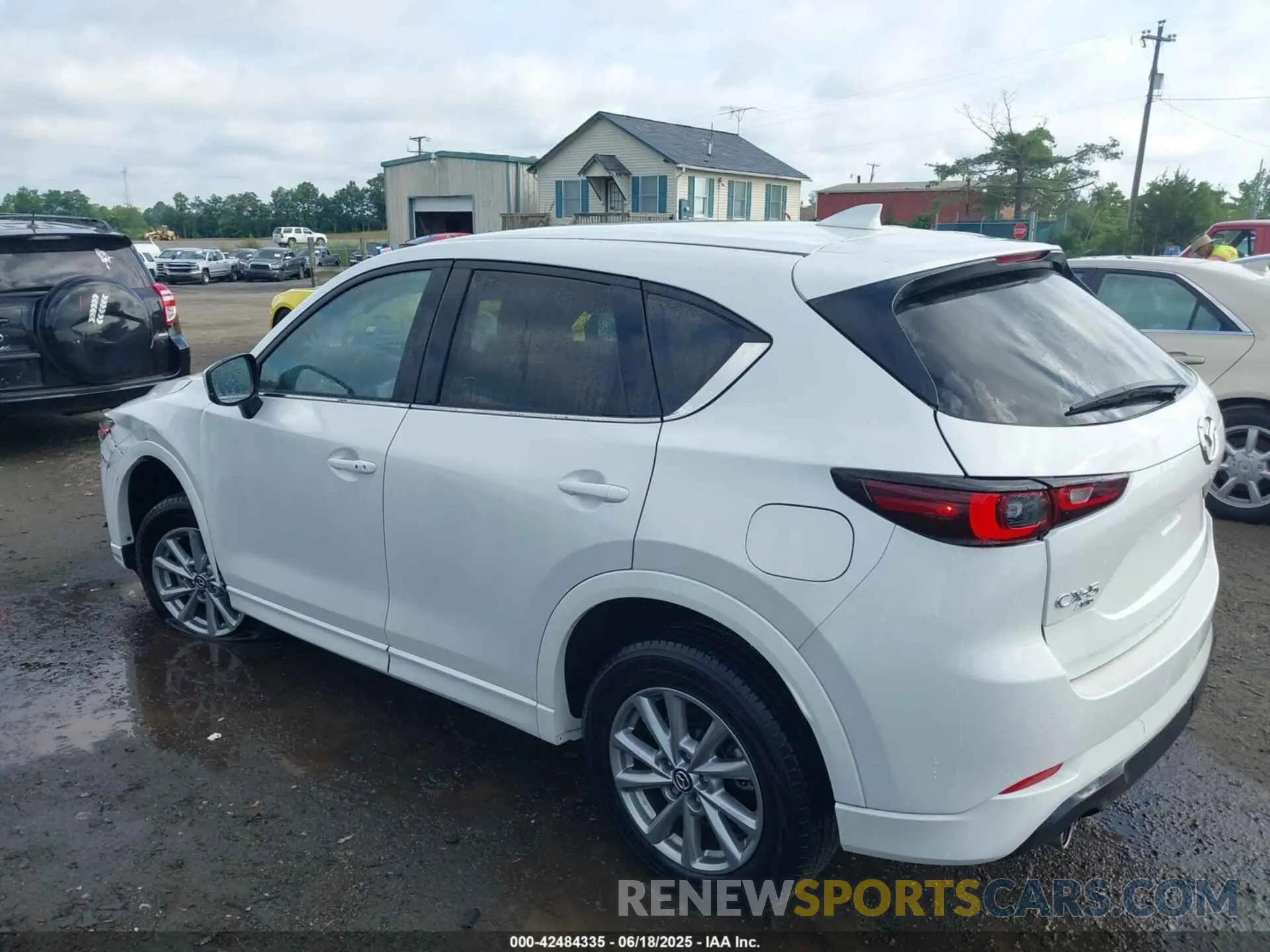 3 fotografías del automóvil dañado JM3KFBBL0R0409114 MAZDA CX-5 2024