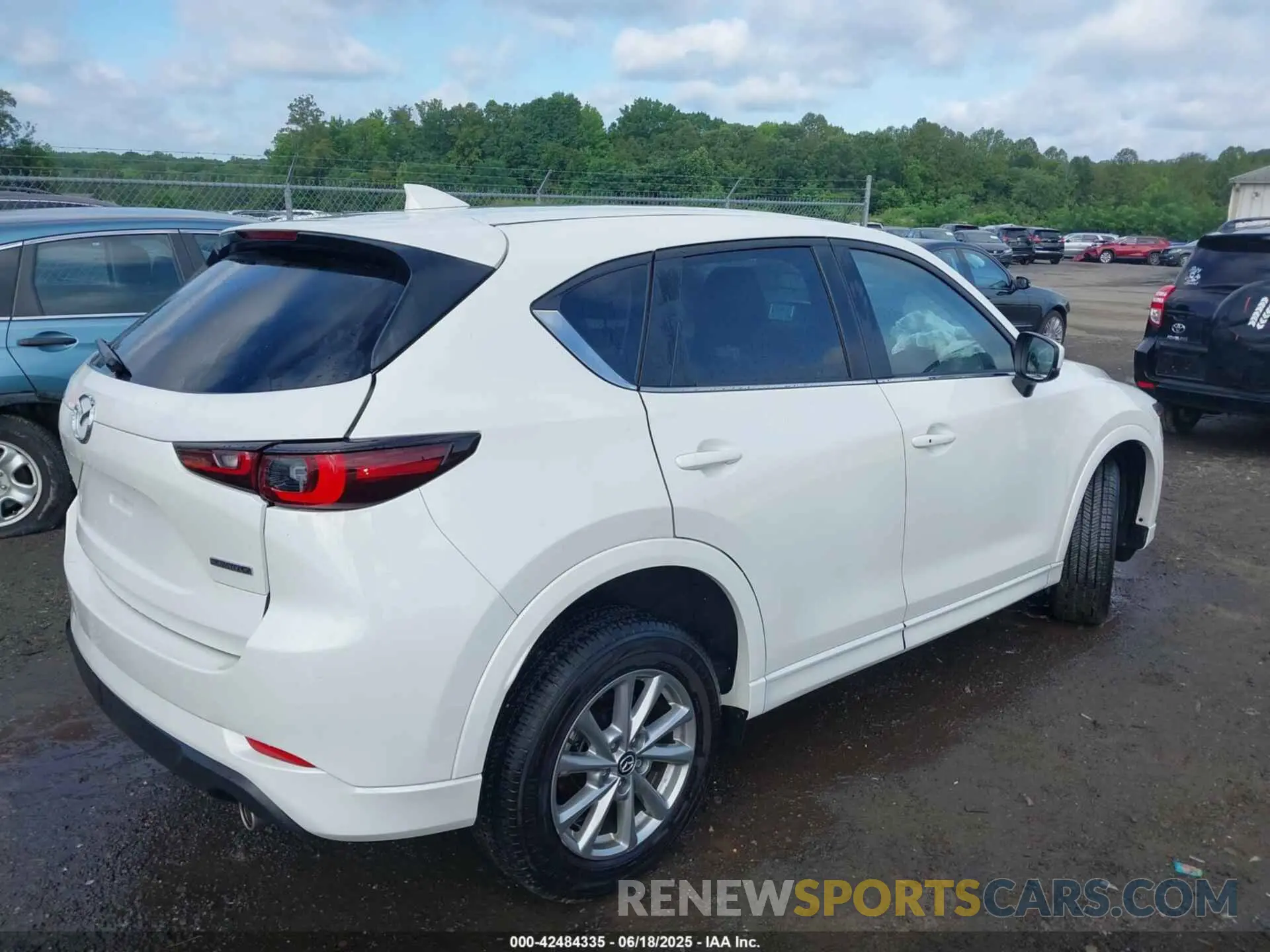 4 fotografías del automóvil dañado JM3KFBBL0R0409114 MAZDA CX-5 2024