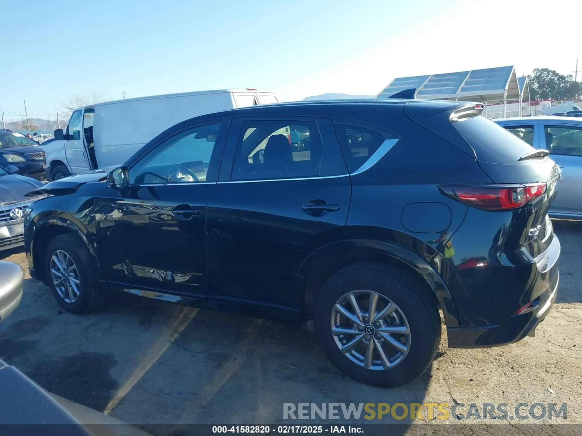 14 fotografías del automóvil dañado JM3KFBBL0R0434997 MAZDA CX-5 2024