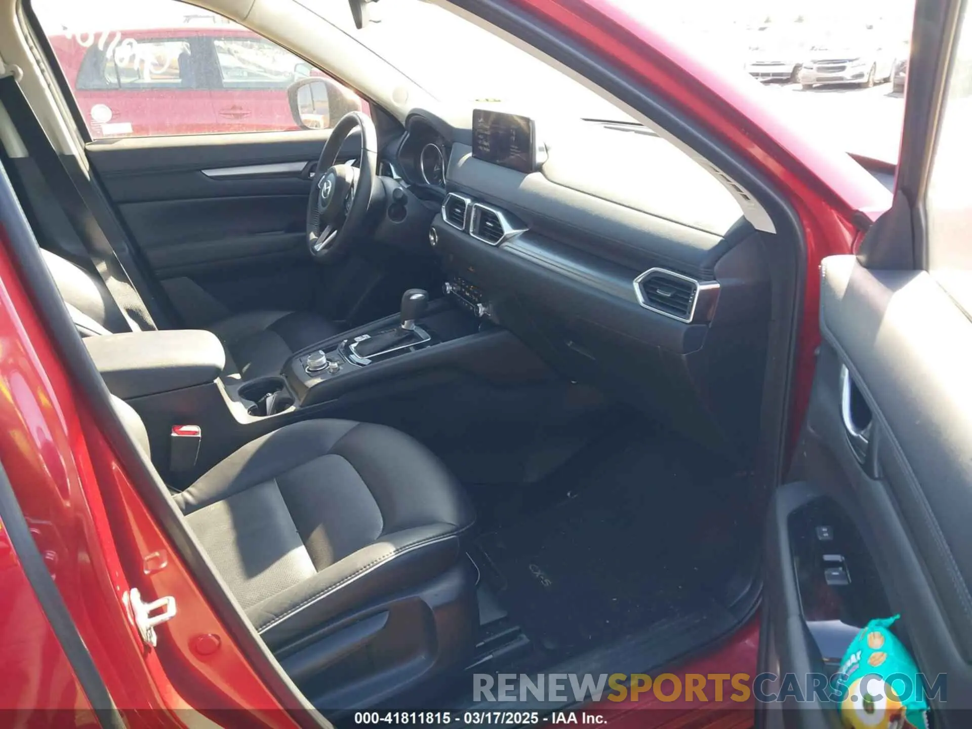 5 fotografías del automóvil dañado JM3KFBBL0R0435485 MAZDA CX-5 2024