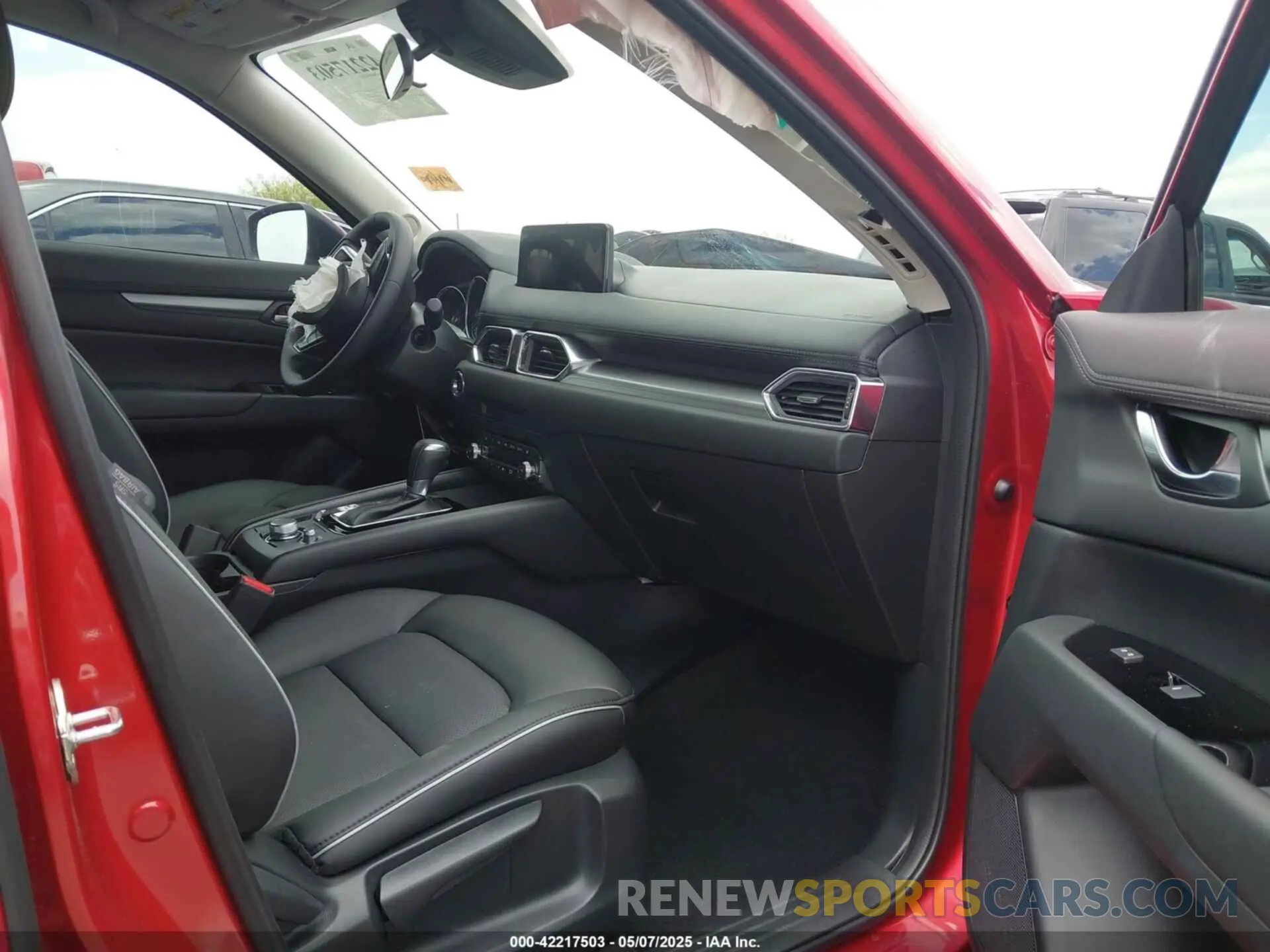 5 fotografías del automóvil dañado JM3KFBBL0R0531830 MAZDA CX-5 2024