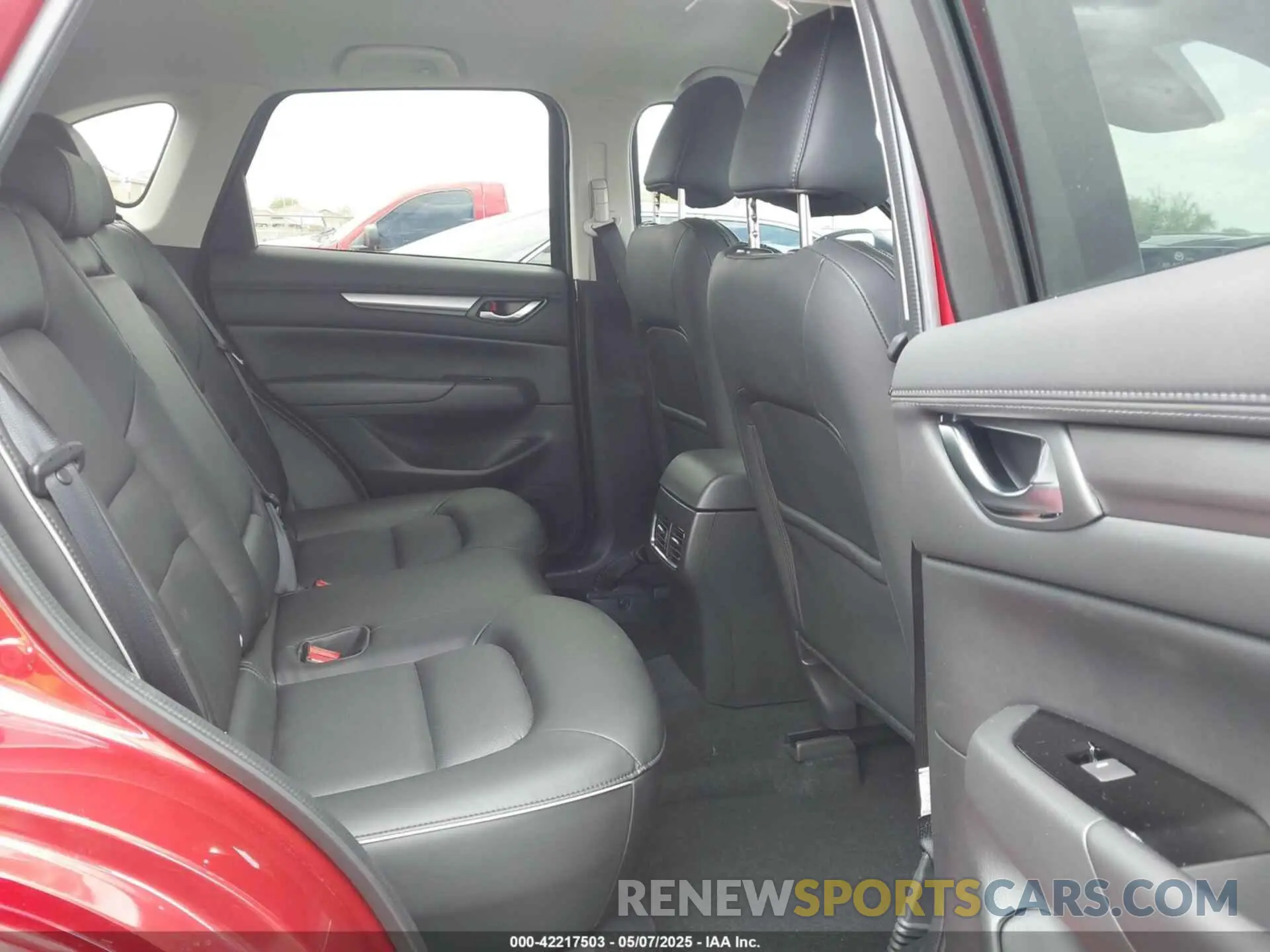 8 fotografías del automóvil dañado JM3KFBBL0R0531830 MAZDA CX-5 2024