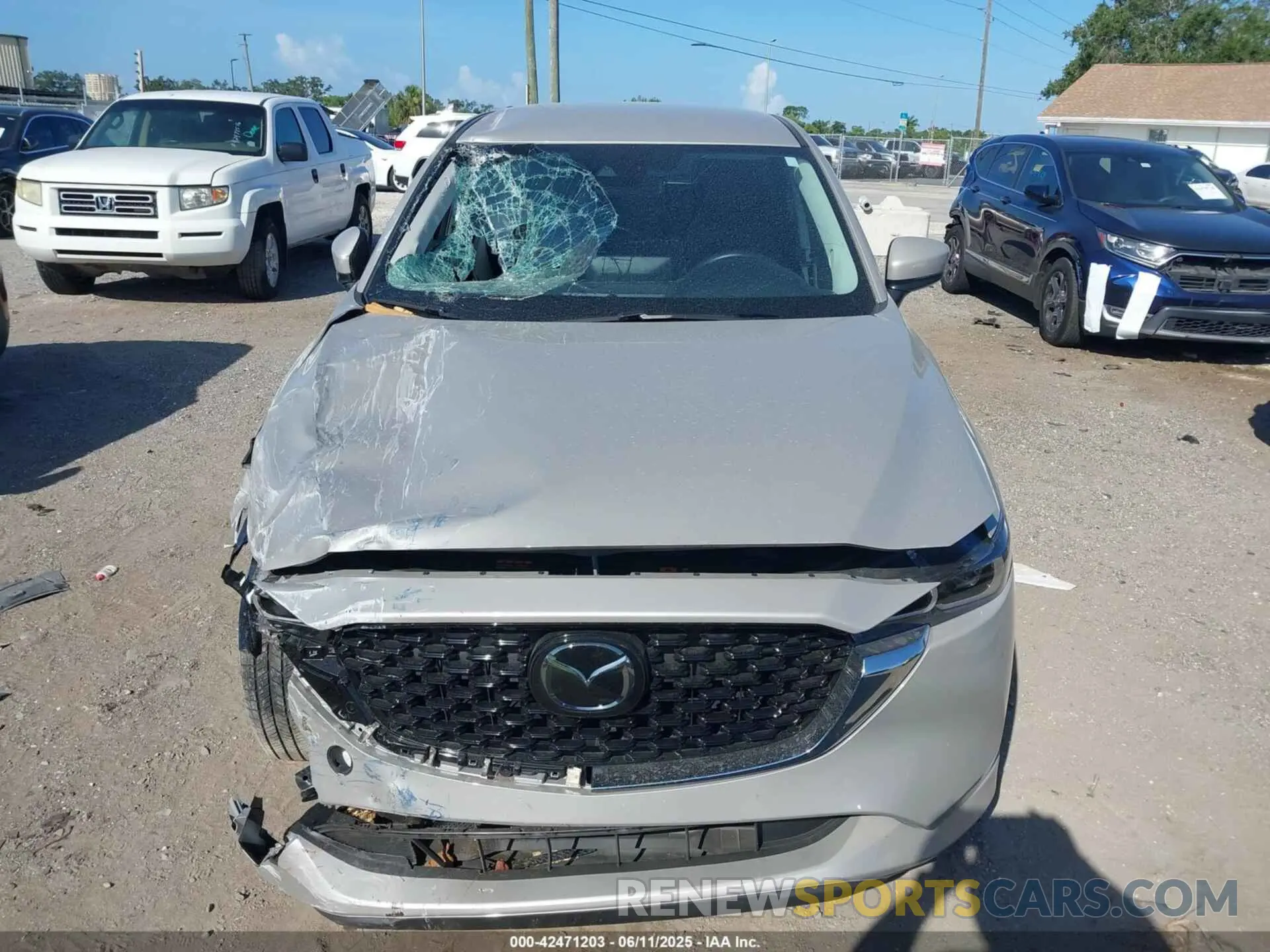 11 fotografías del automóvil dañado JM3KFBBL2R0400382 MAZDA CX-5 2024