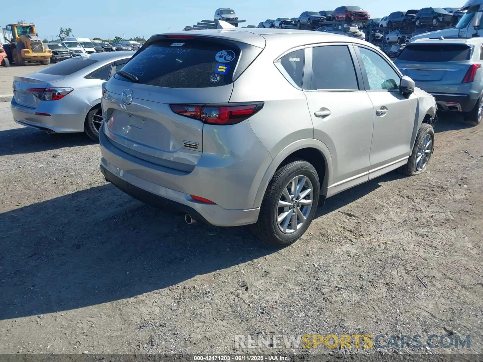 4 fotografías del automóvil dañado JM3KFBBL2R0400382 MAZDA CX-5 2024