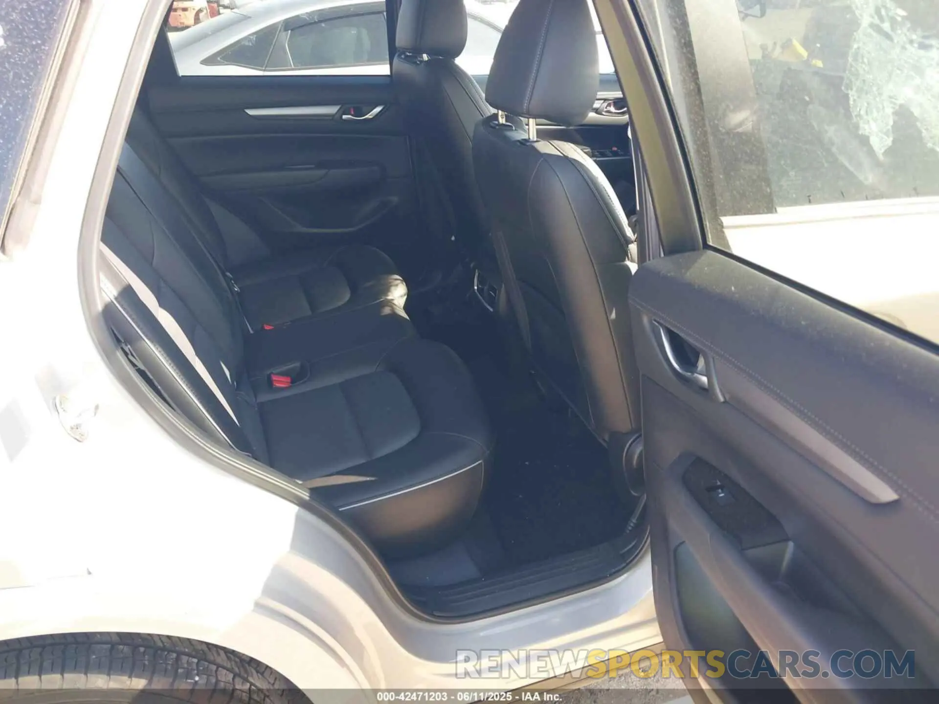 8 fotografías del automóvil dañado JM3KFBBL2R0400382 MAZDA CX-5 2024