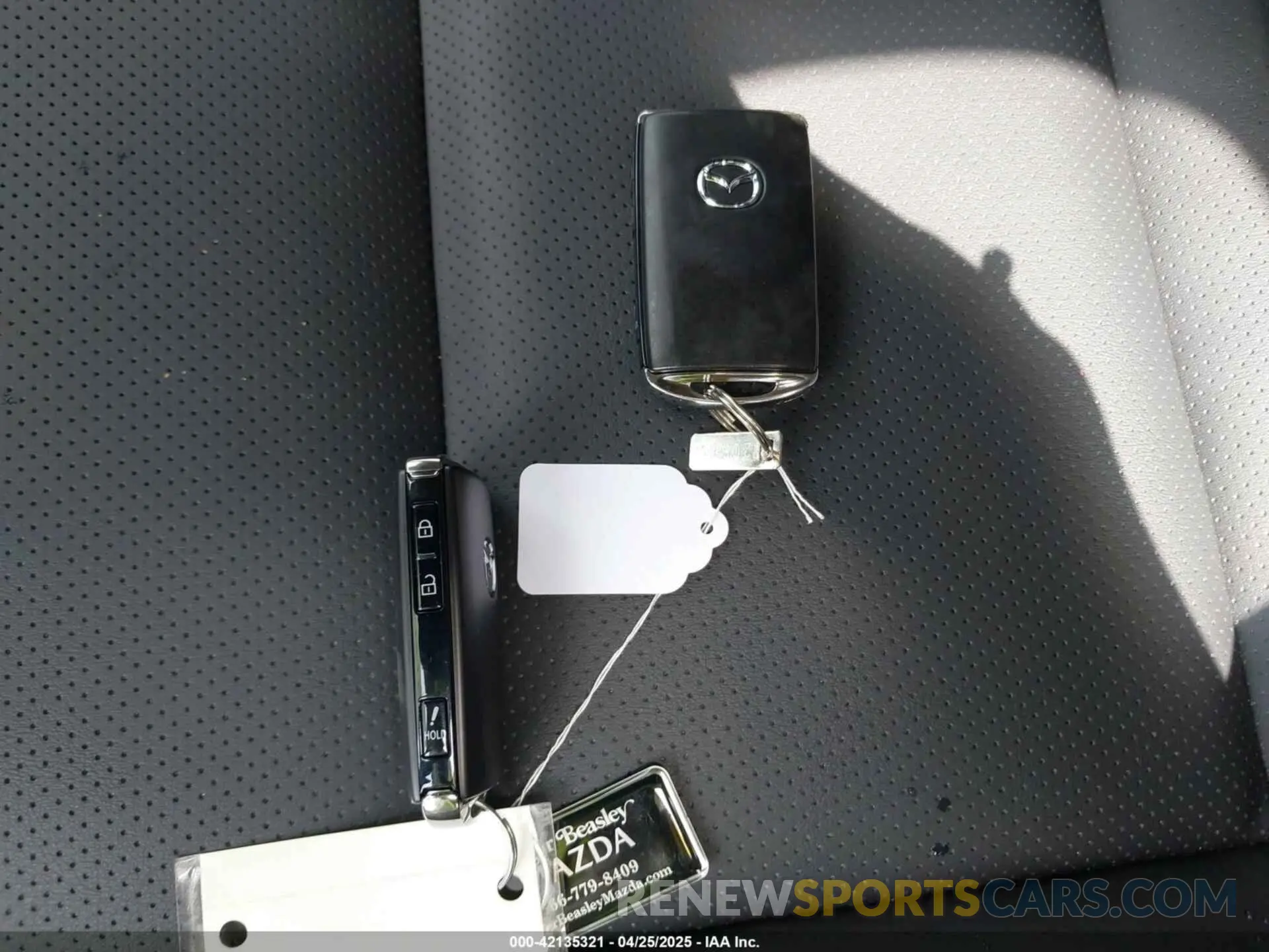 11 fotografías del automóvil dañado JM3KFBBL2R0532106 MAZDA CX-5 2024