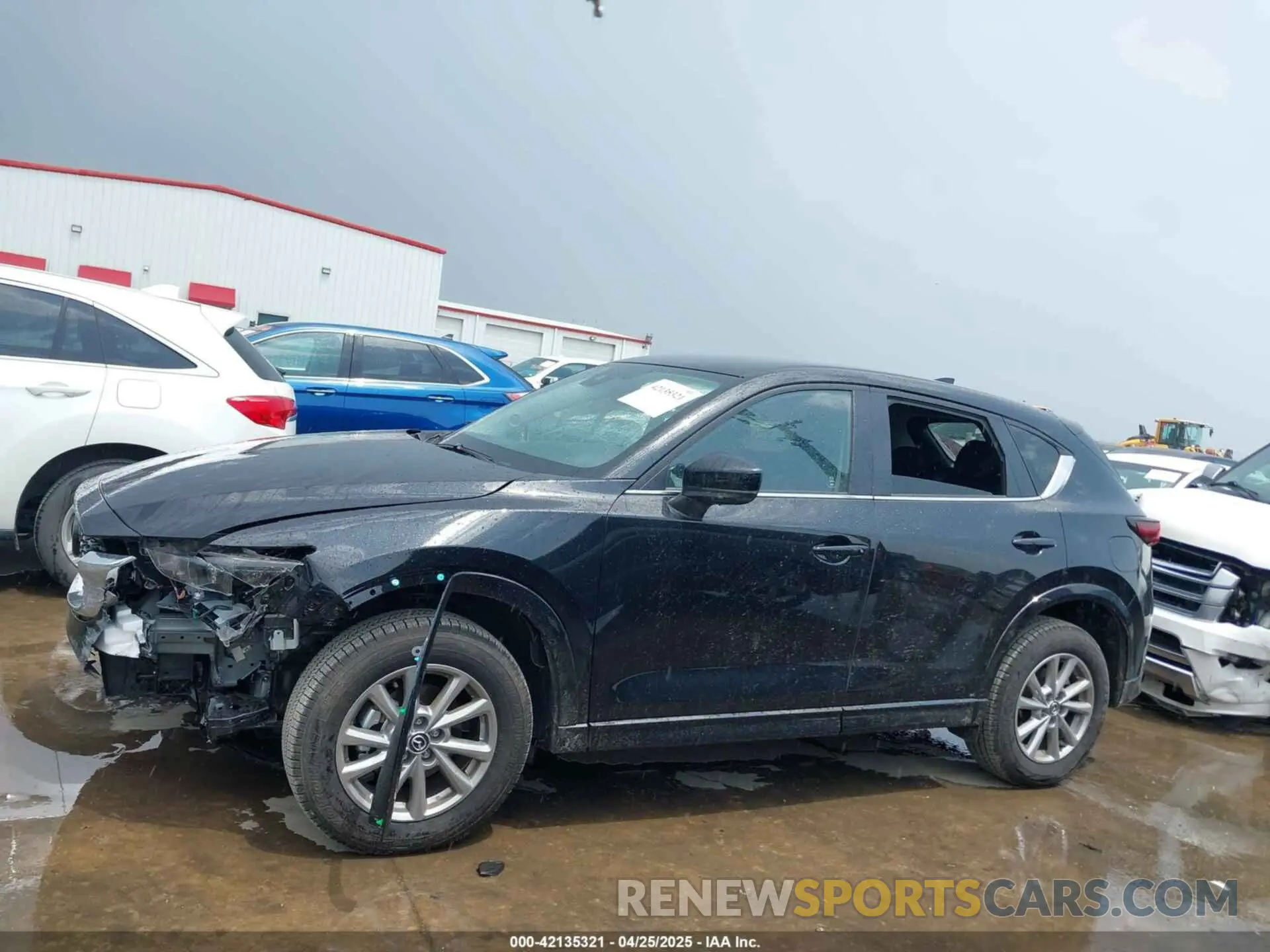14 fotografías del automóvil dañado JM3KFBBL2R0532106 MAZDA CX-5 2024