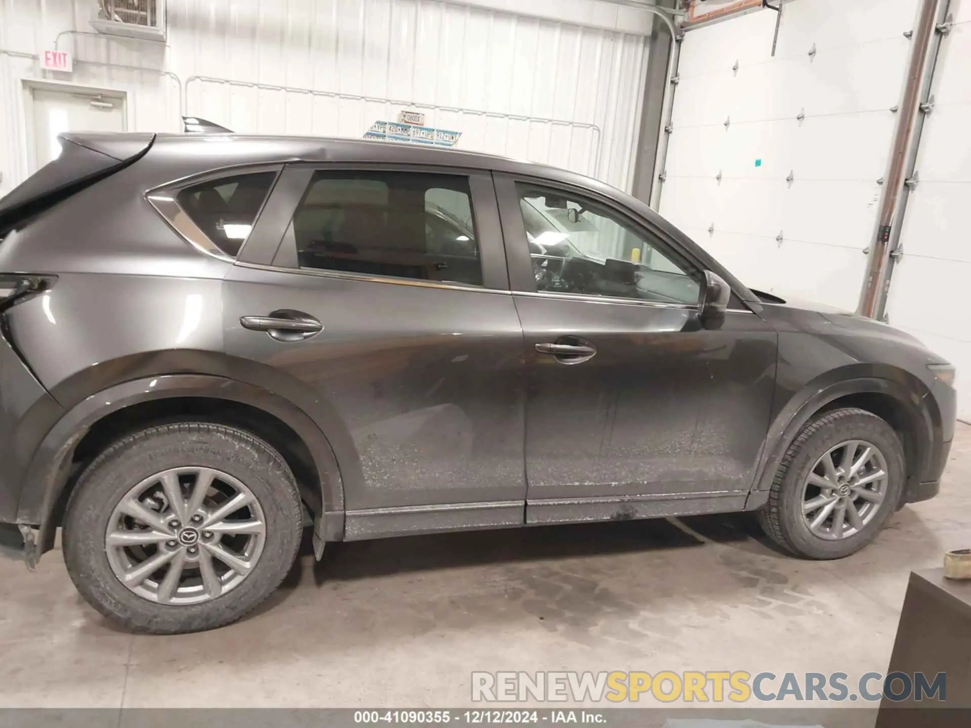 13 fotografías del automóvil dañado JM3KFBBL3R0403081 MAZDA CX-5 2024