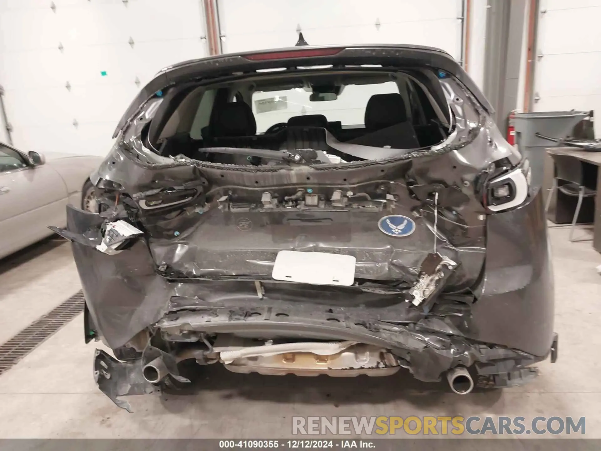16 fotografías del automóvil dañado JM3KFBBL3R0403081 MAZDA CX-5 2024