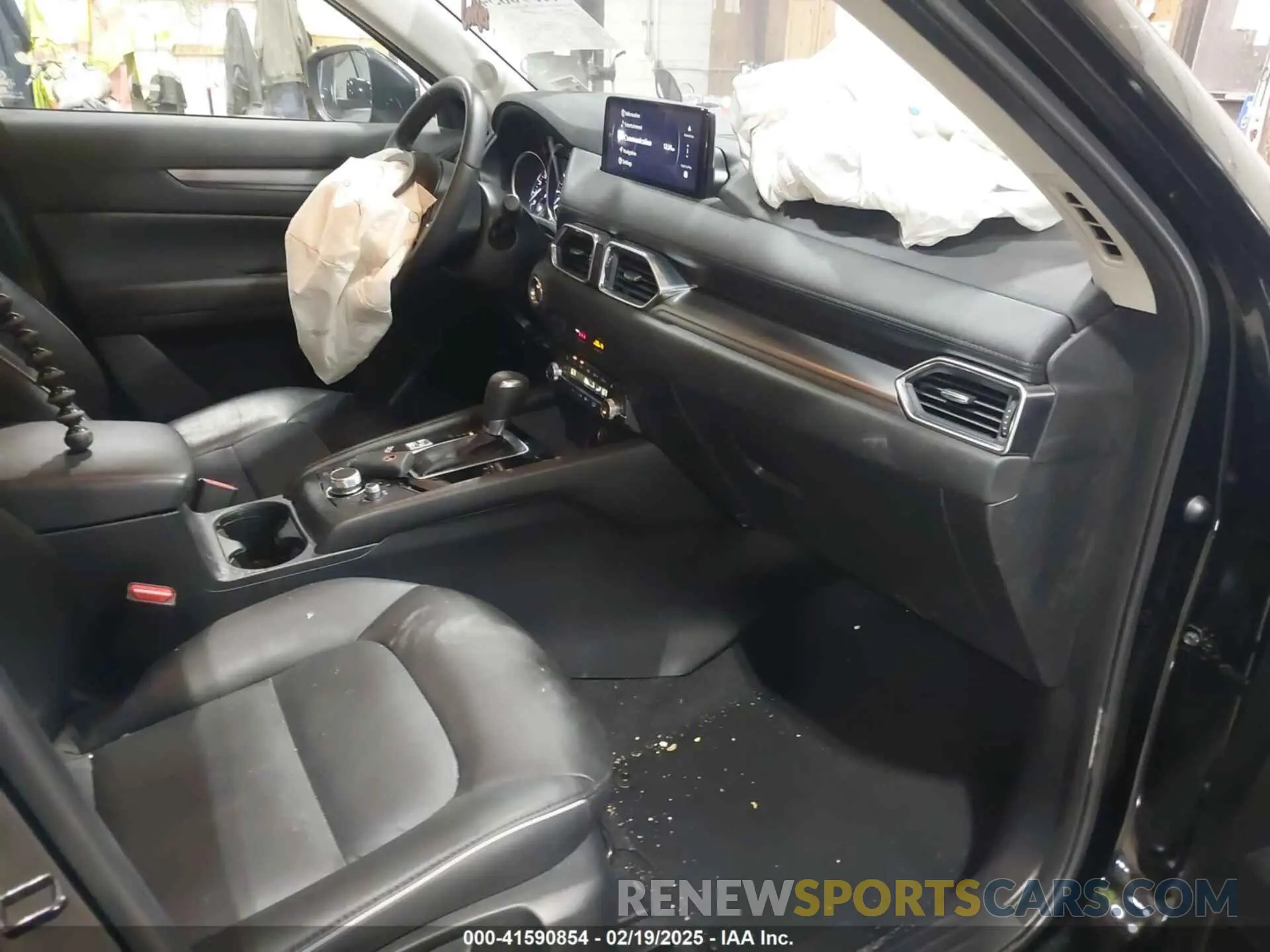 5 fotografías del automóvil dañado JM3KFBBL4R0442472 MAZDA CX-5 2024