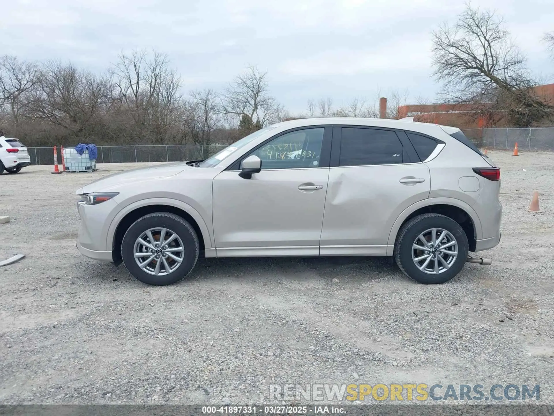 15 fotografías del automóvil dañado JM3KFBBL4R0447137 MAZDA CX-5 2024