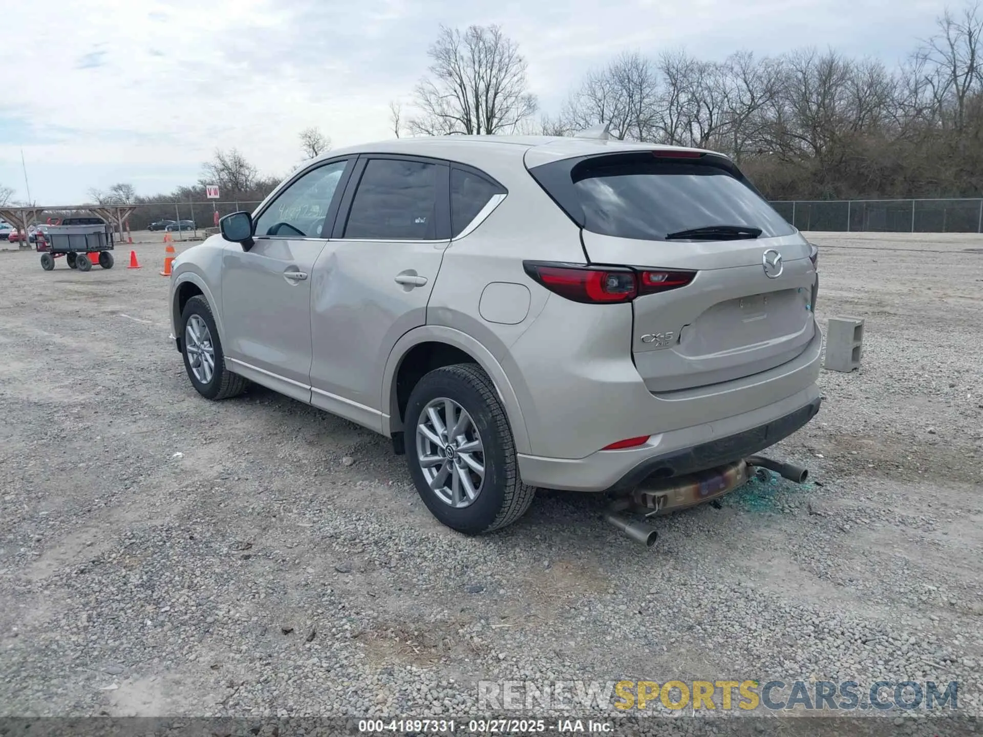 3 fotografías del automóvil dañado JM3KFBBL4R0447137 MAZDA CX-5 2024