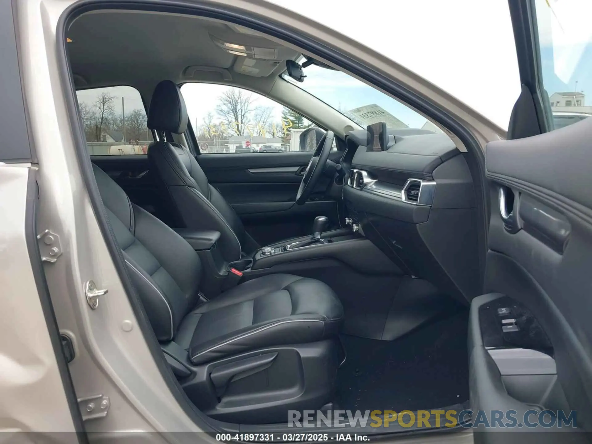 5 fotografías del automóvil dañado JM3KFBBL4R0447137 MAZDA CX-5 2024