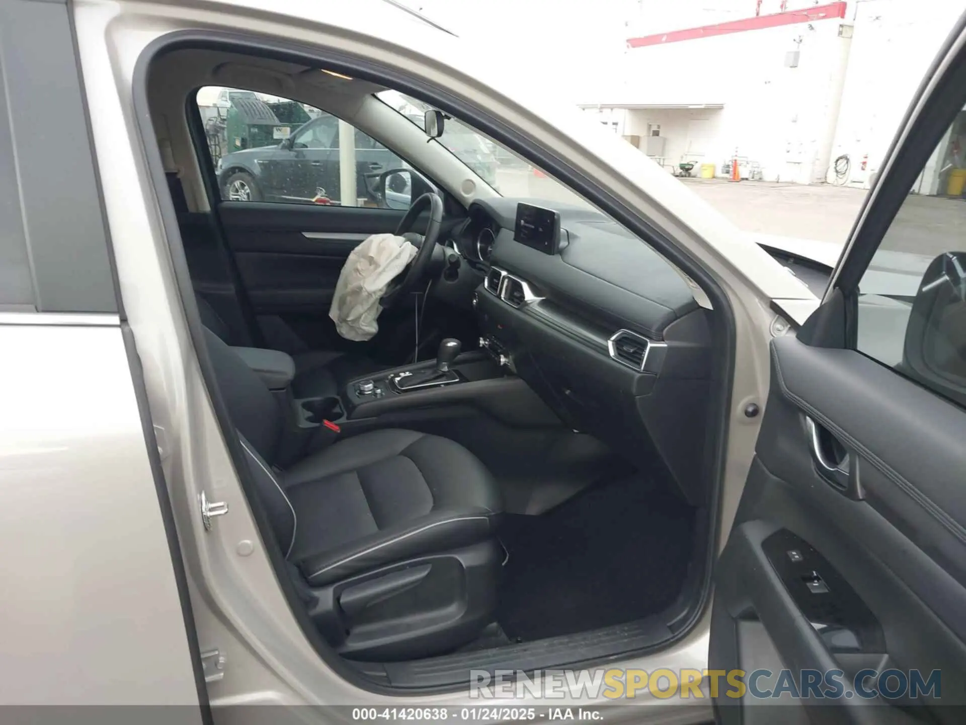 5 fotografías del automóvil dañado JM3KFBBL4R0474158 MAZDA CX-5 2024