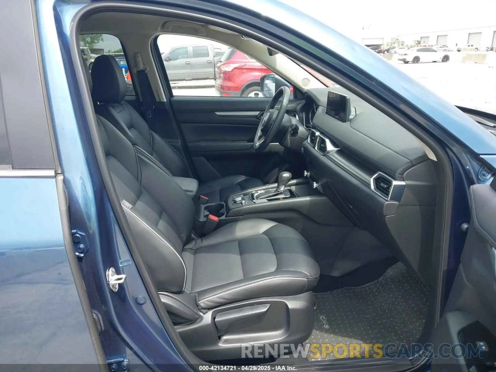 5 fotografías del automóvil dañado JM3KFBBL5R0465226 MAZDA CX-5 2024