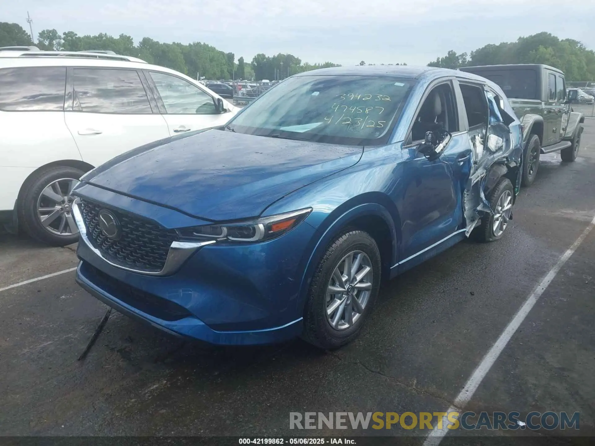 2 fotografías del automóvil dañado JM3KFBBL5R0474587 MAZDA CX-5 2024