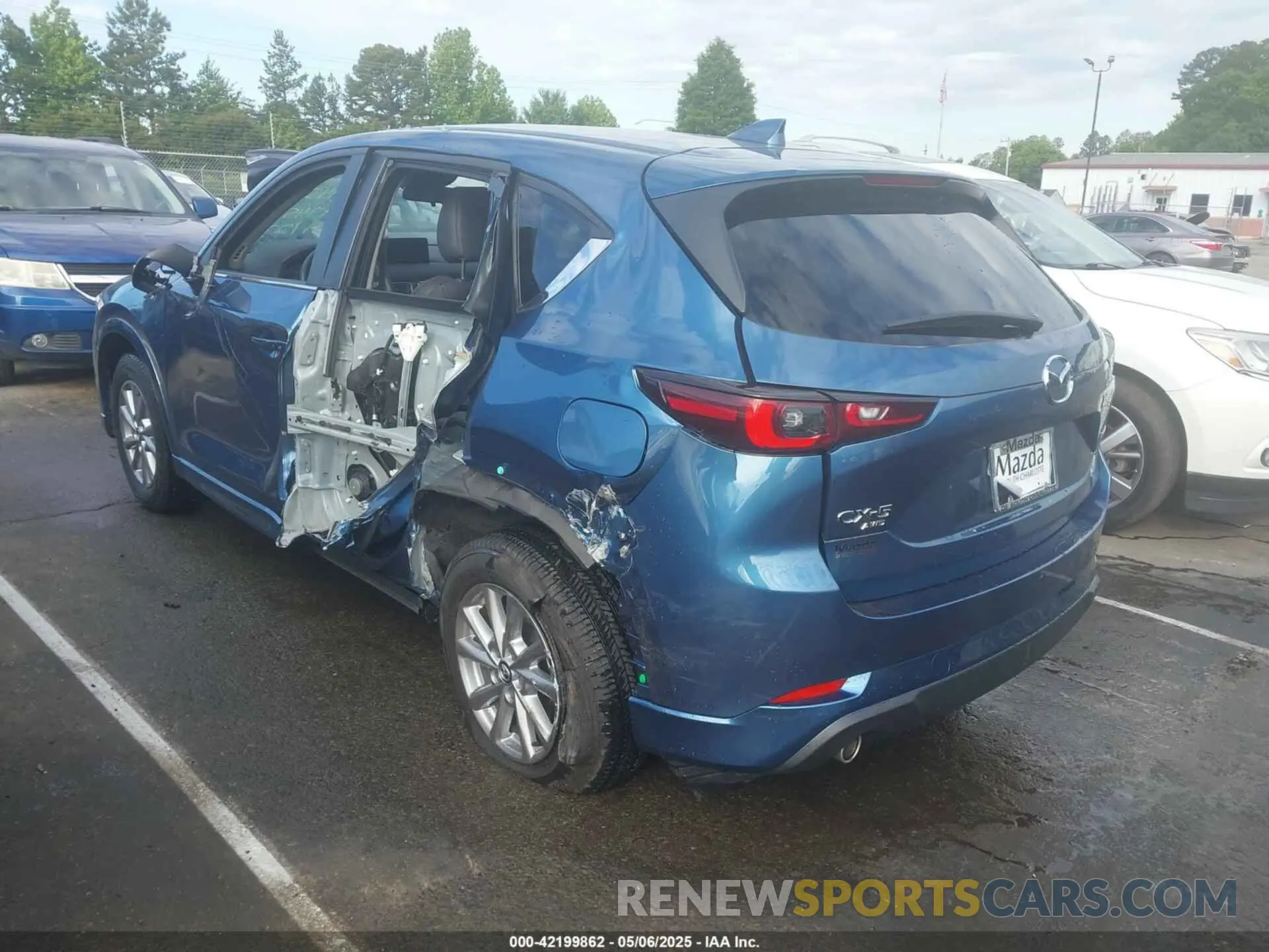 3 fotografías del automóvil dañado JM3KFBBL5R0474587 MAZDA CX-5 2024