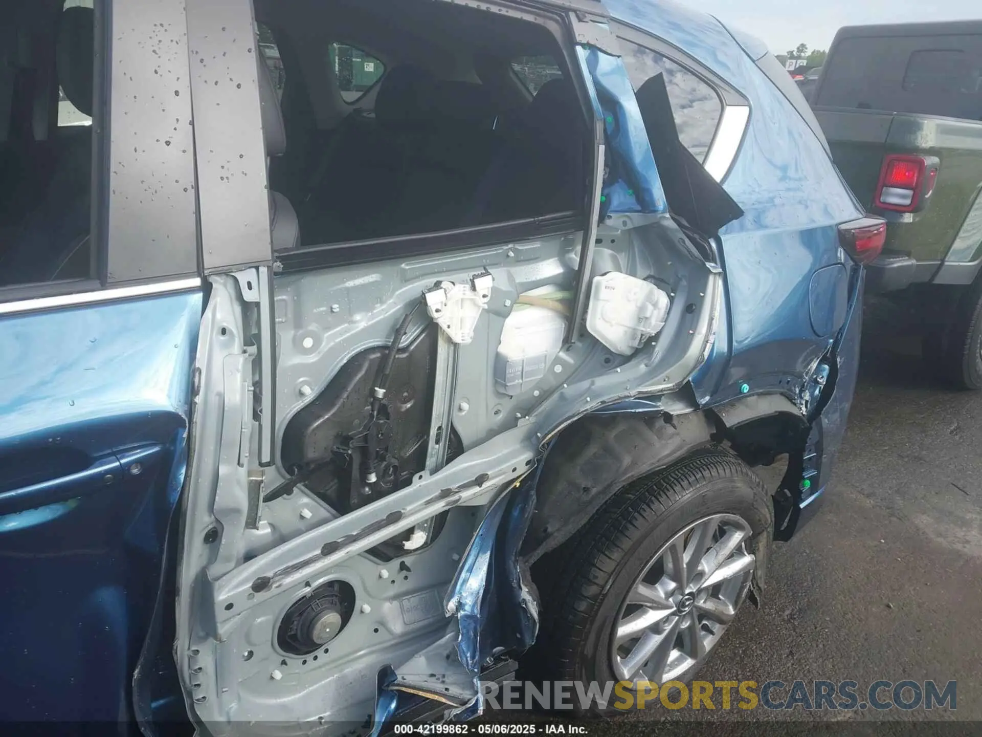 6 fotografías del automóvil dañado JM3KFBBL5R0474587 MAZDA CX-5 2024