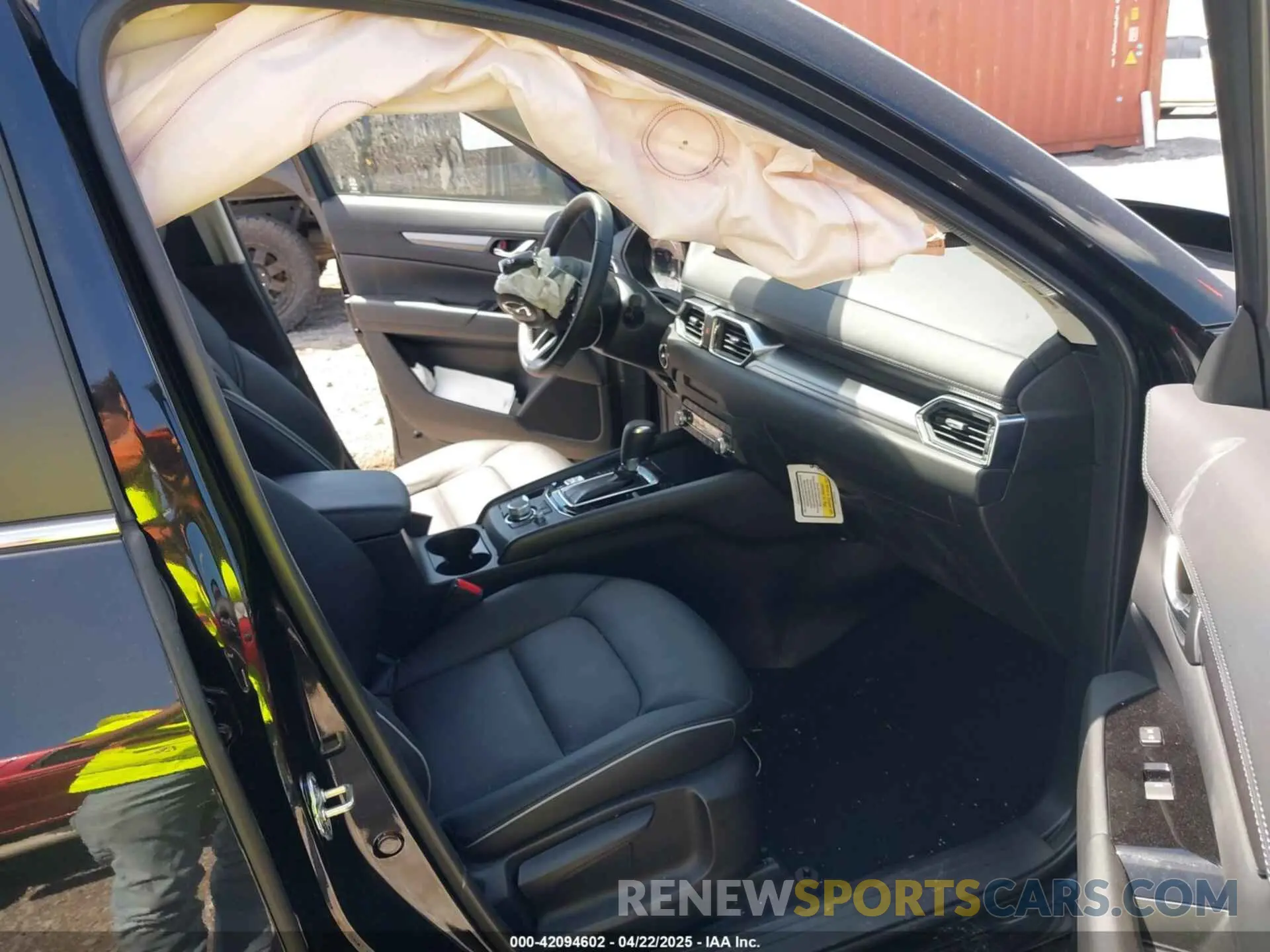 5 fotografías del automóvil dañado JM3KFBBL5R0480597 MAZDA CX-5 2024