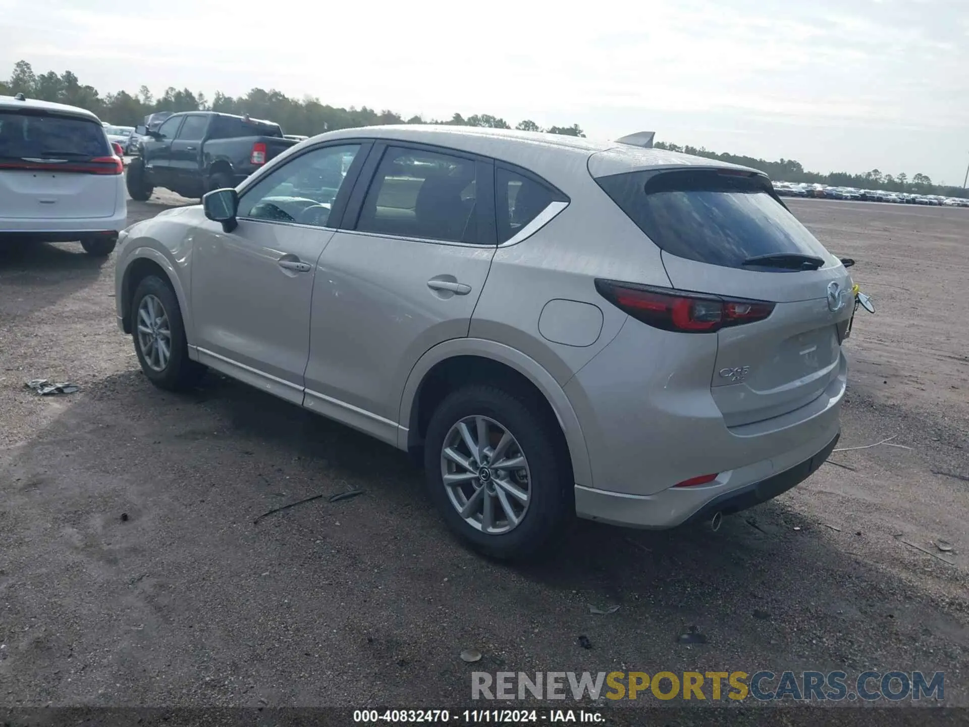 3 fotografías del automóvil dañado JM3KFBBL5R0502498 MAZDA CX-5 2024