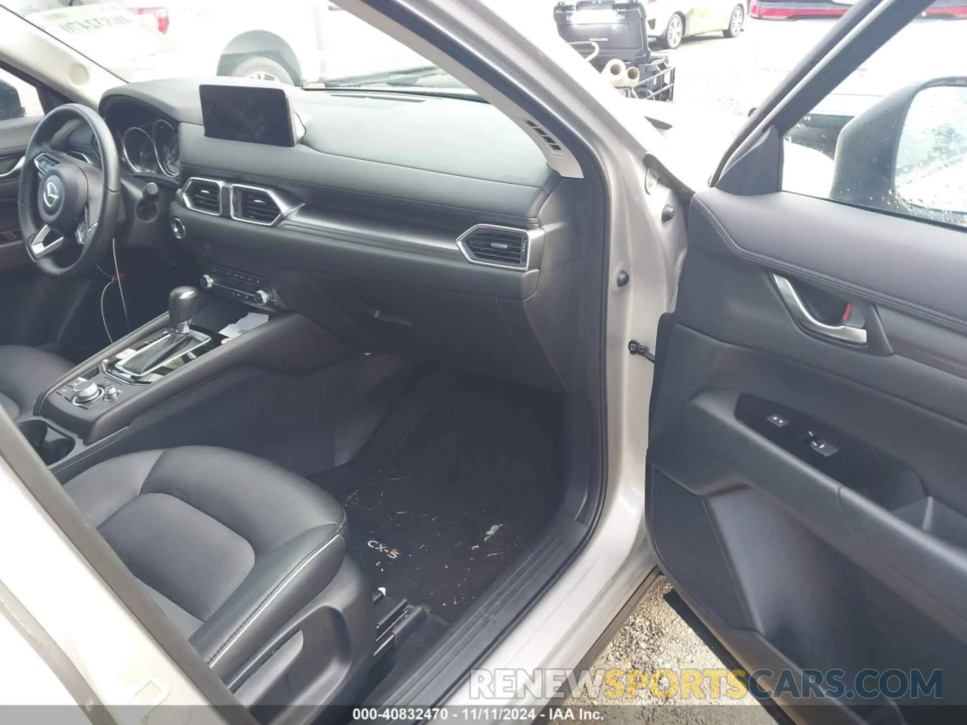 5 fotografías del automóvil dañado JM3KFBBL5R0502498 MAZDA CX-5 2024