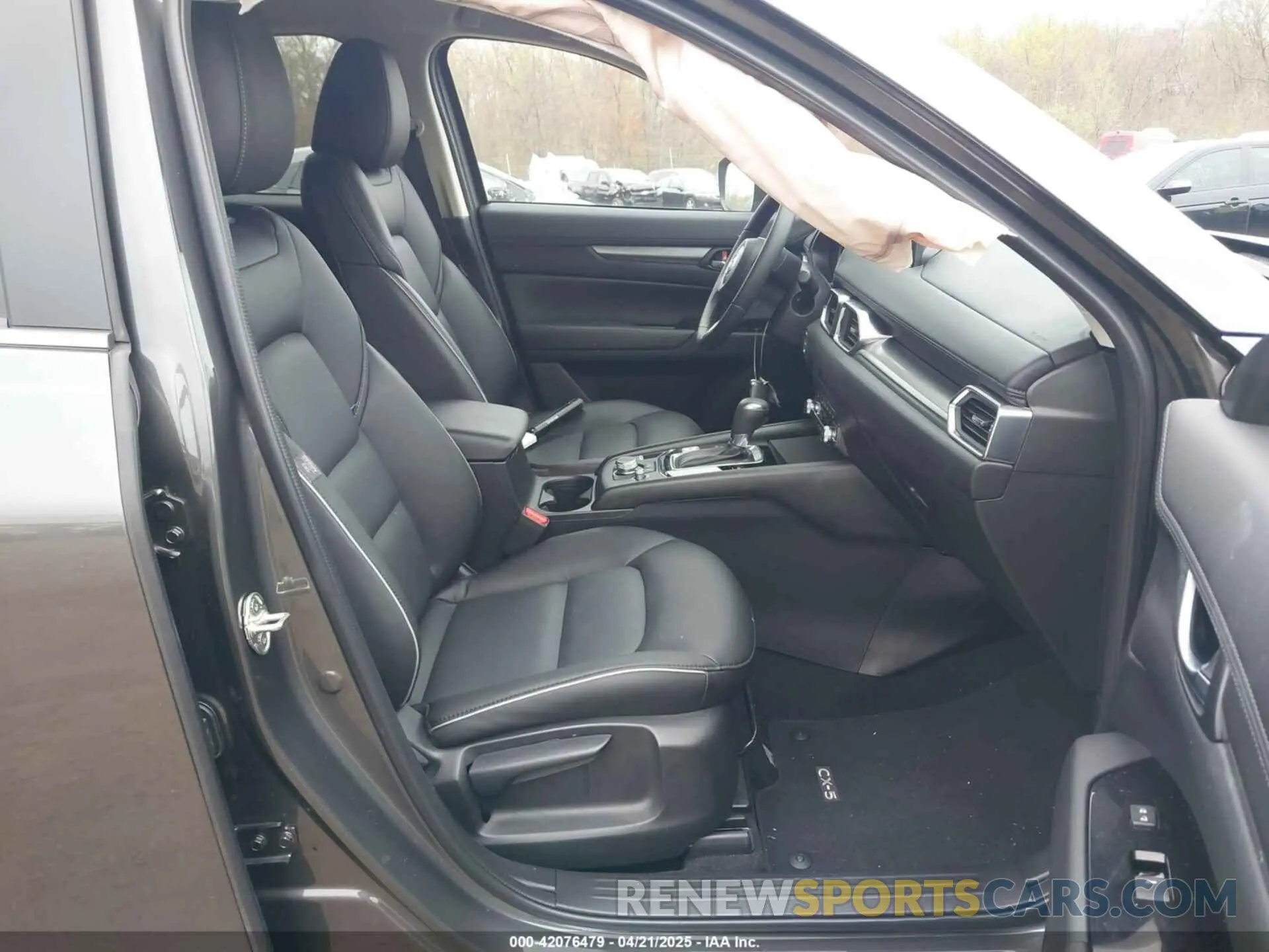 5 fotografías del automóvil dañado JM3KFBBL7R0462862 MAZDA CX-5 2024