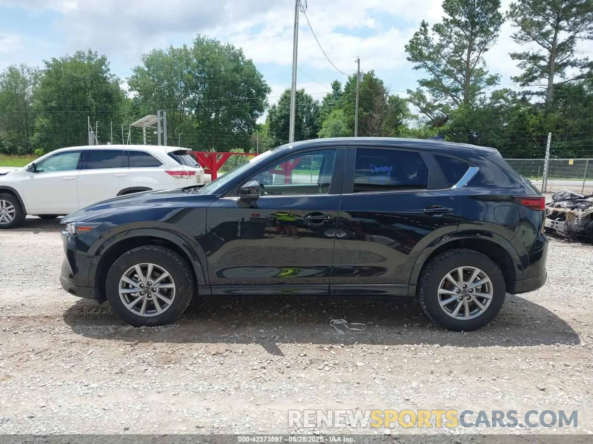 14 fotografías del automóvil dañado JM3KFBBL8R0459274 MAZDA CX-5 2024