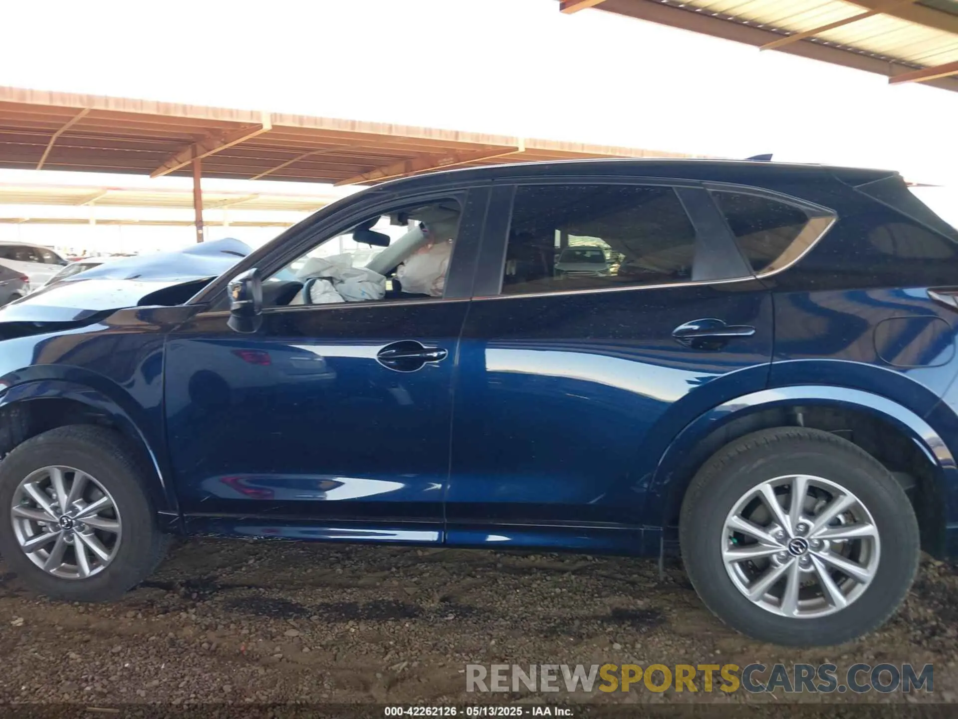 15 fotografías del automóvil dañado JM3KFBBL8R0478424 MAZDA CX-5 2024