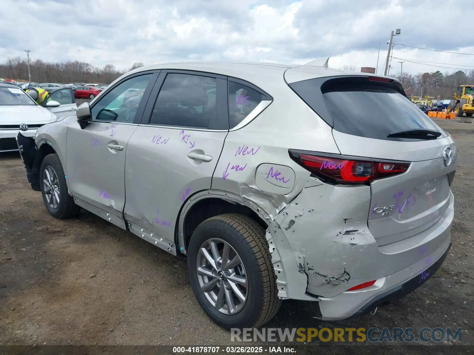 17 fotografías del automóvil dañado JM3KFBBL8R0483056 MAZDA CX-5 2024