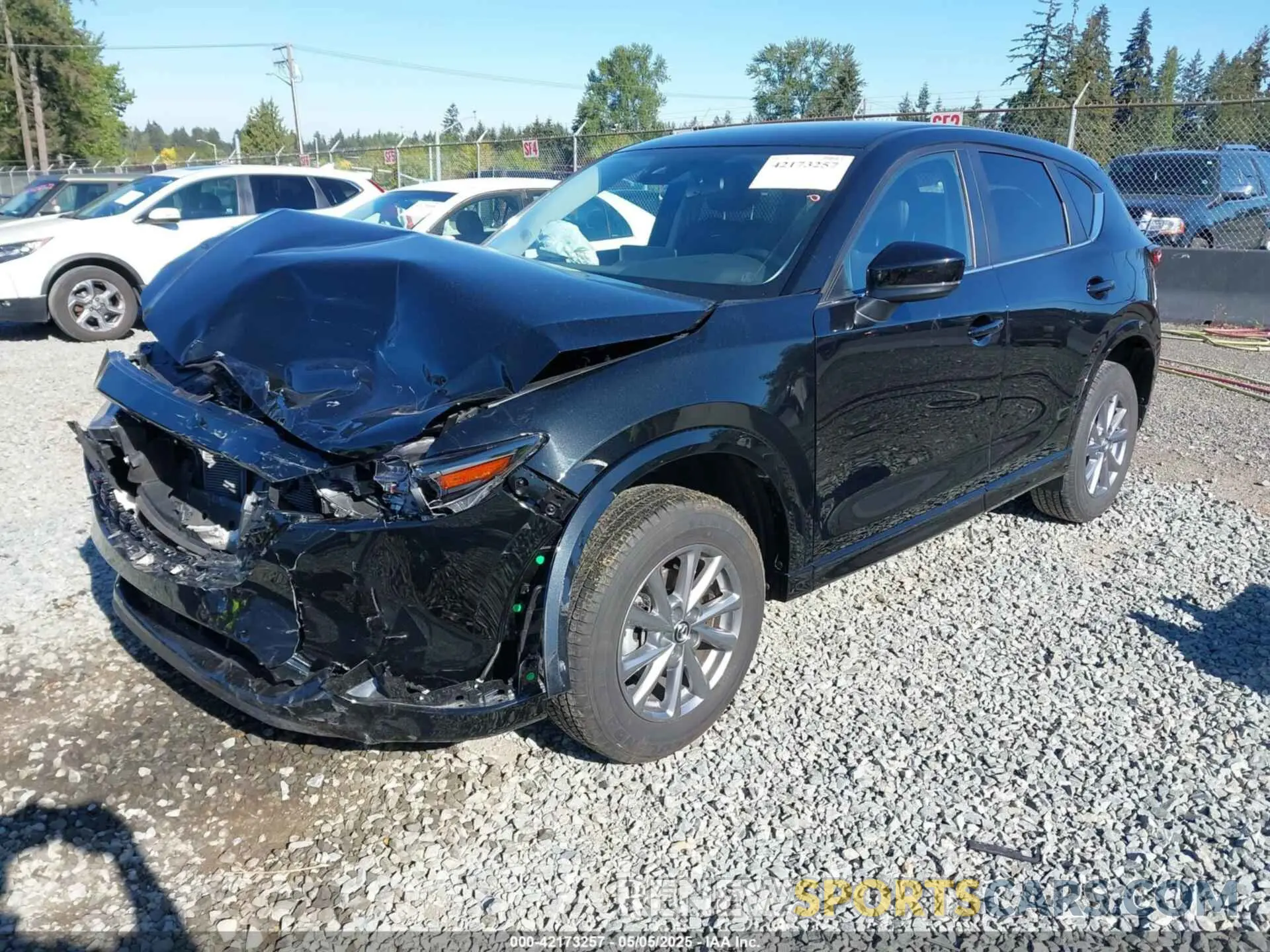 2 fotografías del automóvil dañado JM3KFBBL8R0483123 MAZDA CX-5 2024