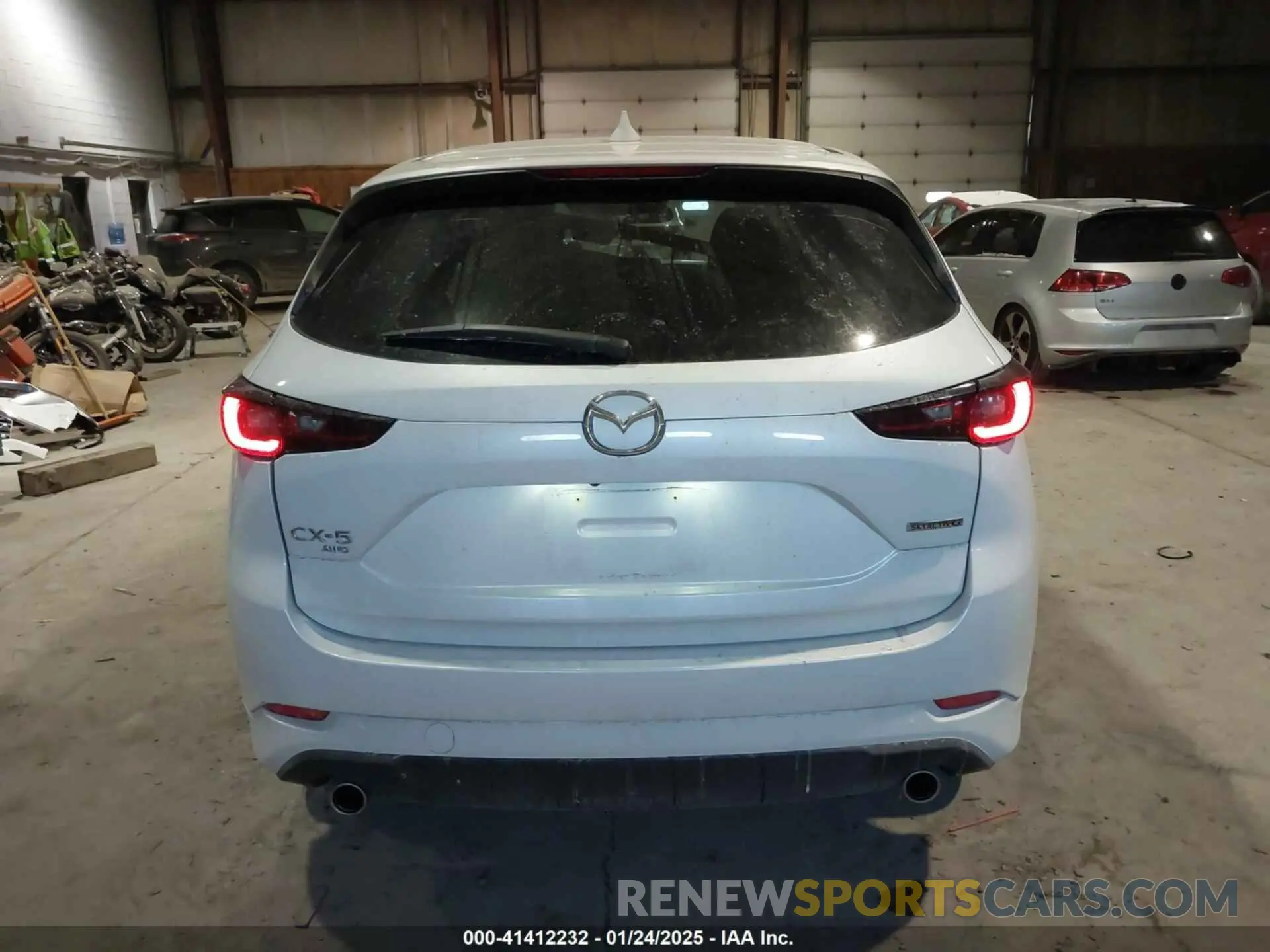17 fotografías del automóvil dañado JM3KFBBL9R0446100 MAZDA CX-5 2024